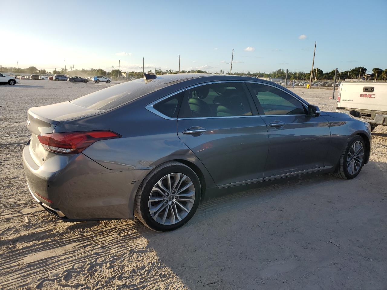 Photo 2 VIN: KMHGN4JE5GU142828 - HYUNDAI GENESIS 