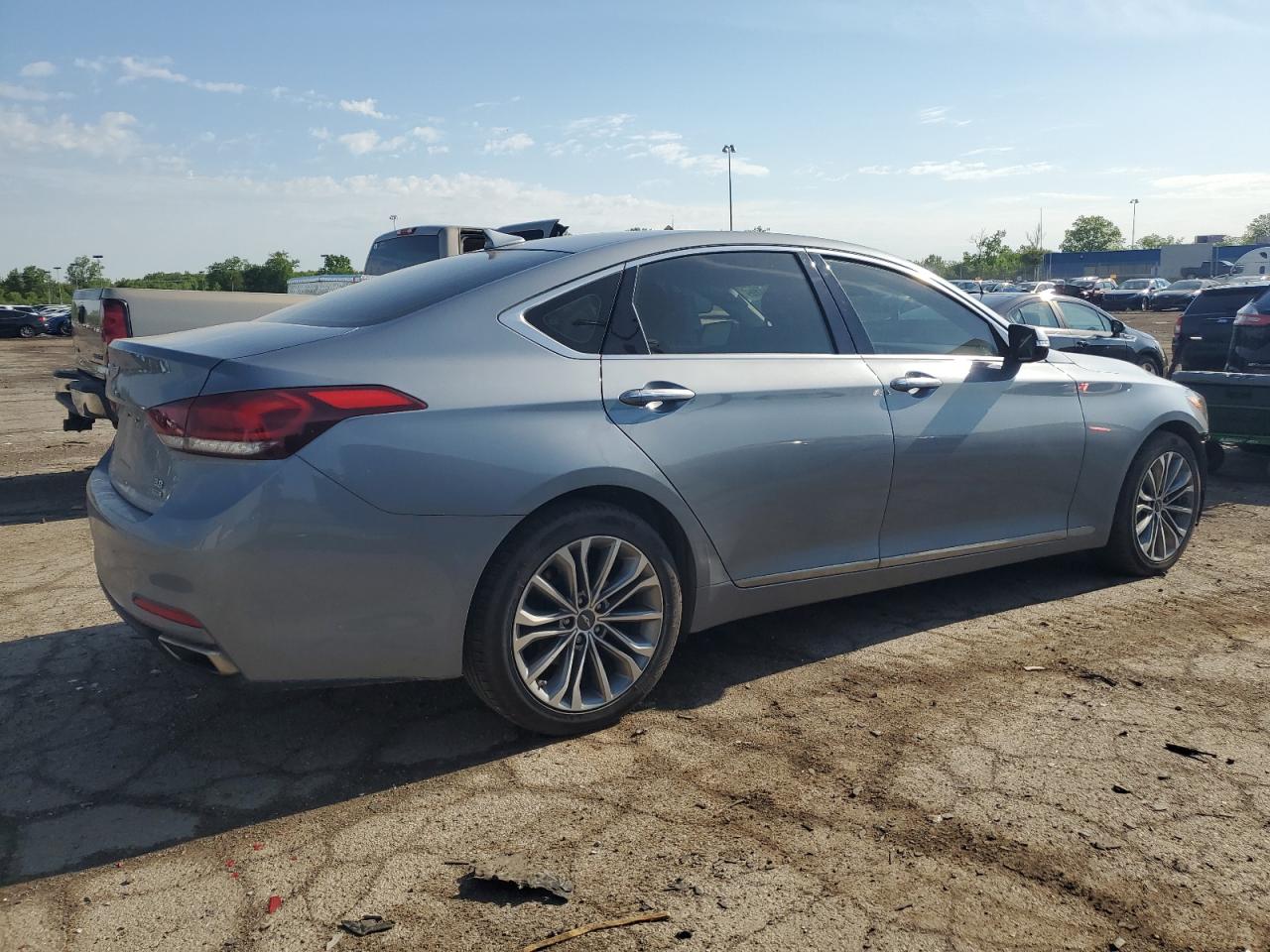 Photo 2 VIN: KMHGN4JE5HU171876 - GENESIS G80 