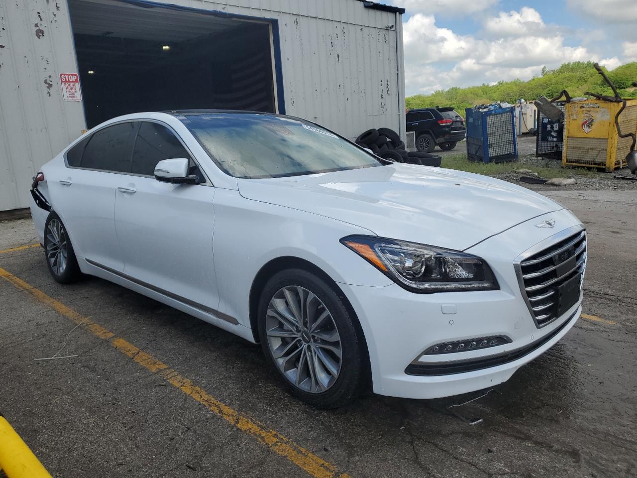 Photo 3 VIN: KMHGN4JE5HU187401 - HYUNDAI GENESIS 