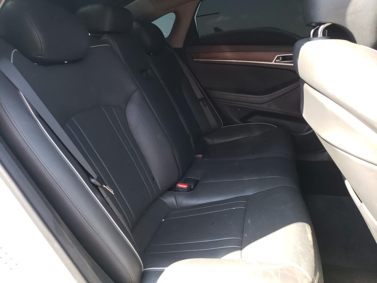 Photo 9 VIN: KMHGN4JE5HU198821 - GENESIS G80 