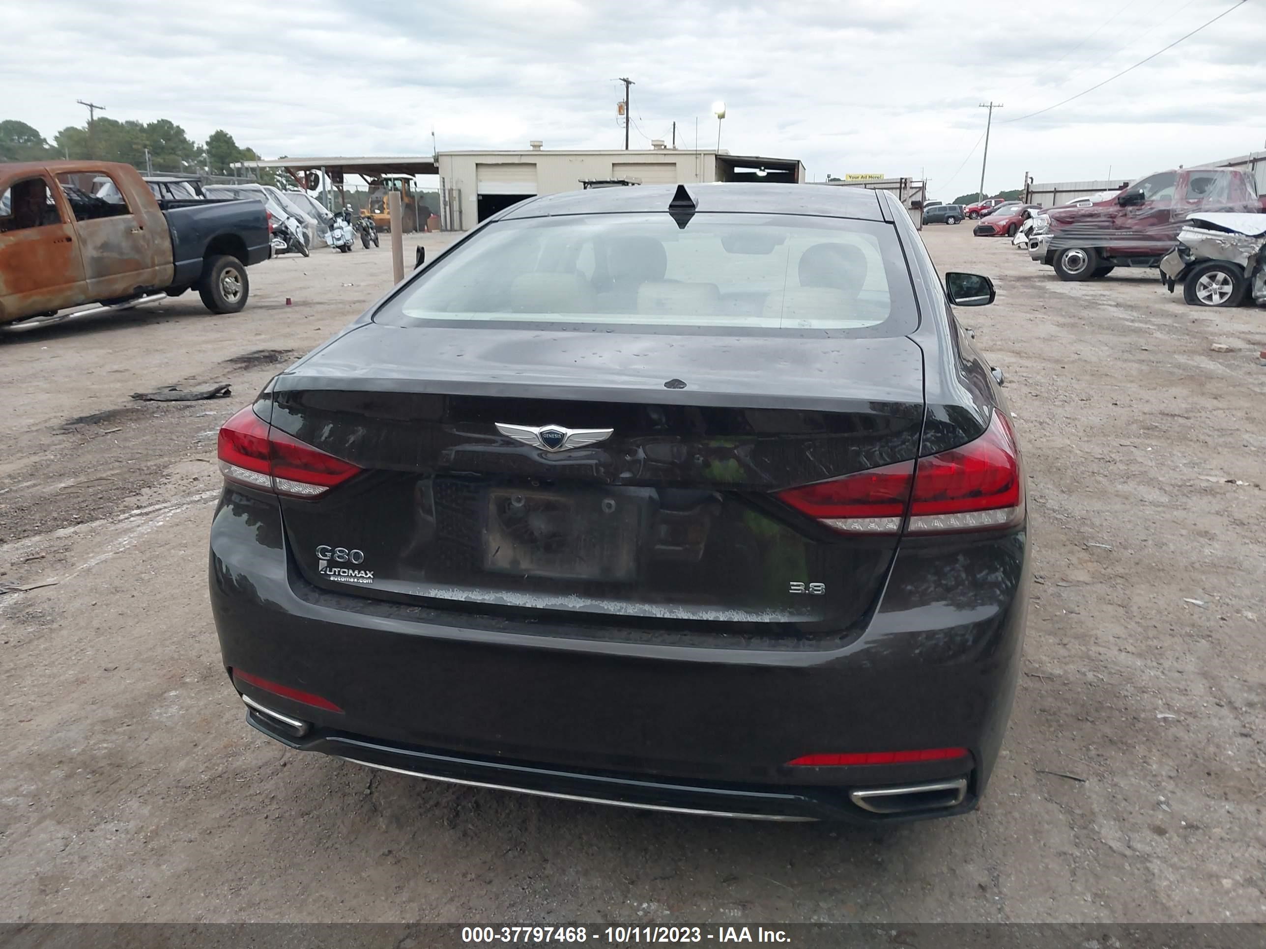 Photo 15 VIN: KMHGN4JE5JU242757 - GENESIS G80 