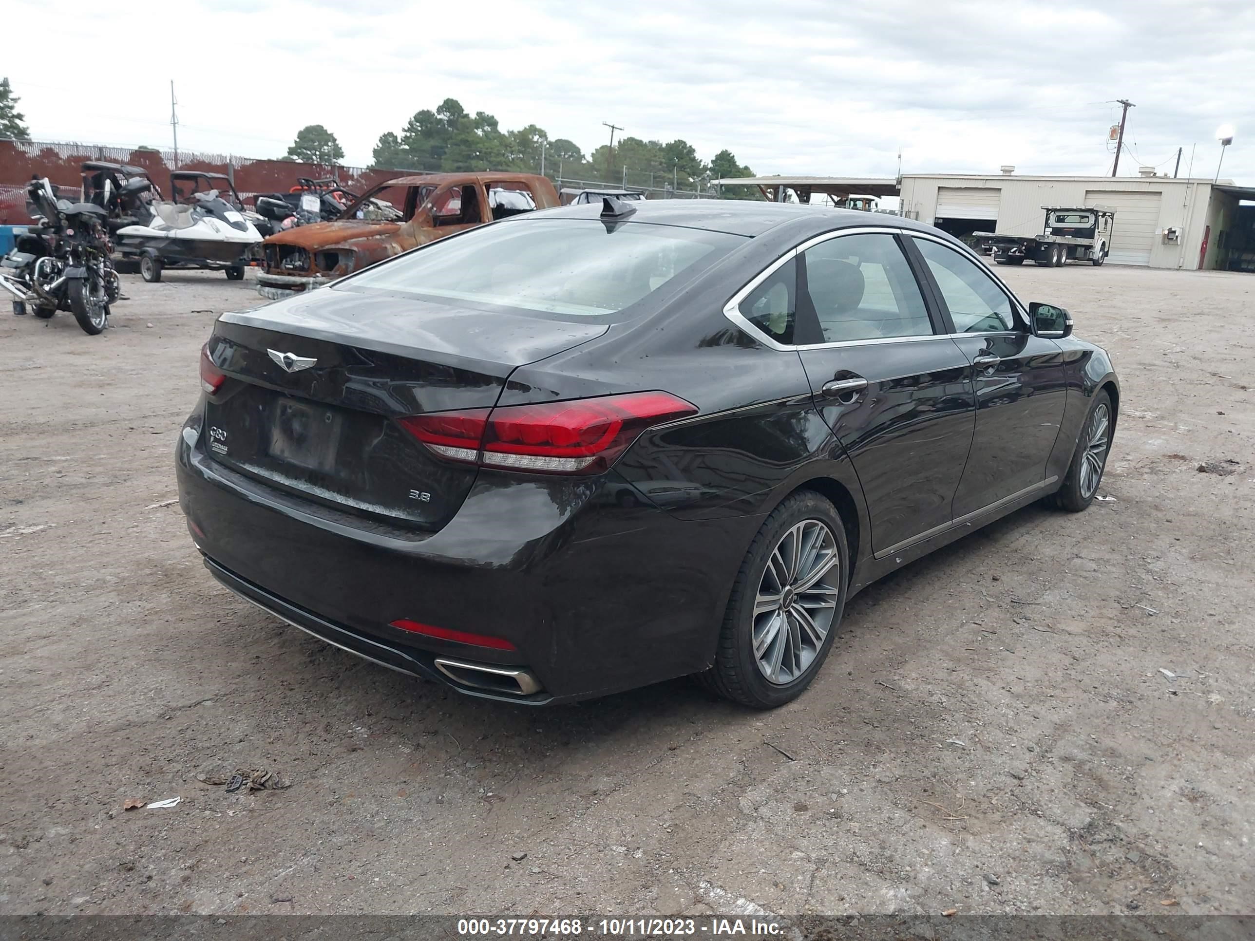 Photo 3 VIN: KMHGN4JE5JU242757 - GENESIS G80 