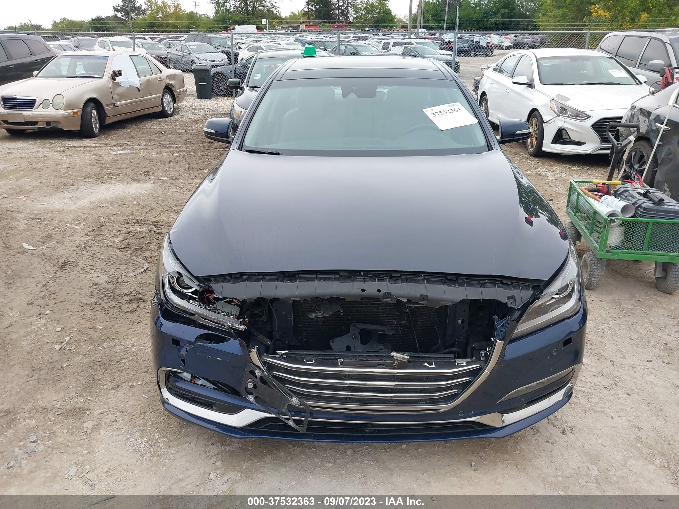 Photo 11 VIN: KMHGN4JE5JU253922 - GENESIS G80 