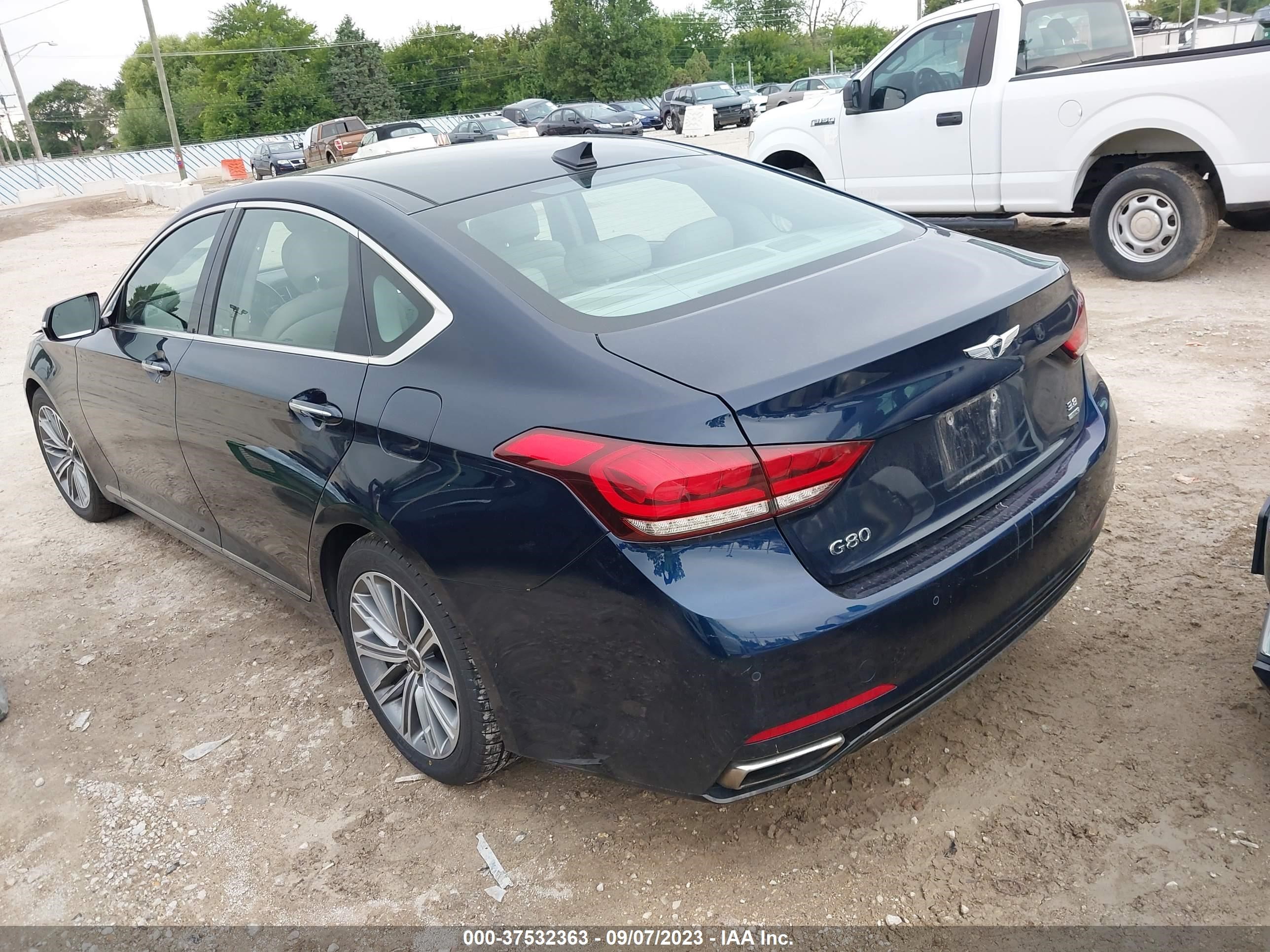 Photo 2 VIN: KMHGN4JE5JU253922 - GENESIS G80 