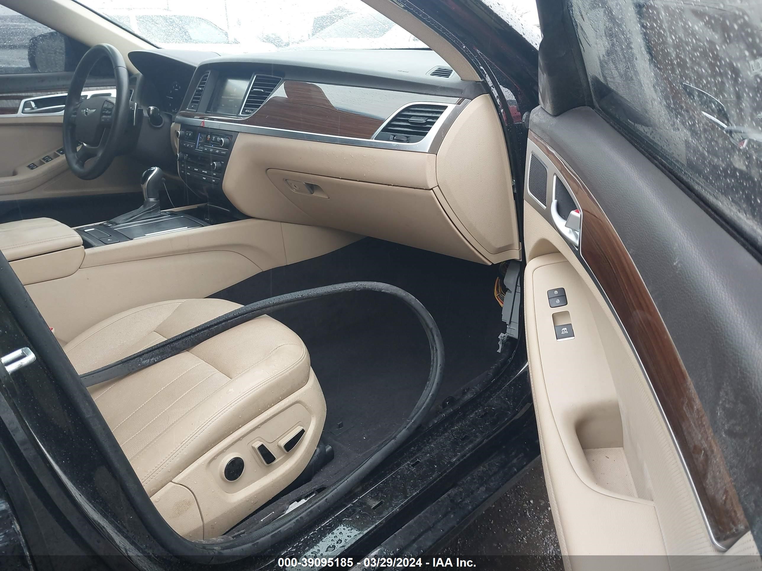 Photo 4 VIN: KMHGN4JE6HU190971 - GENESIS G80 