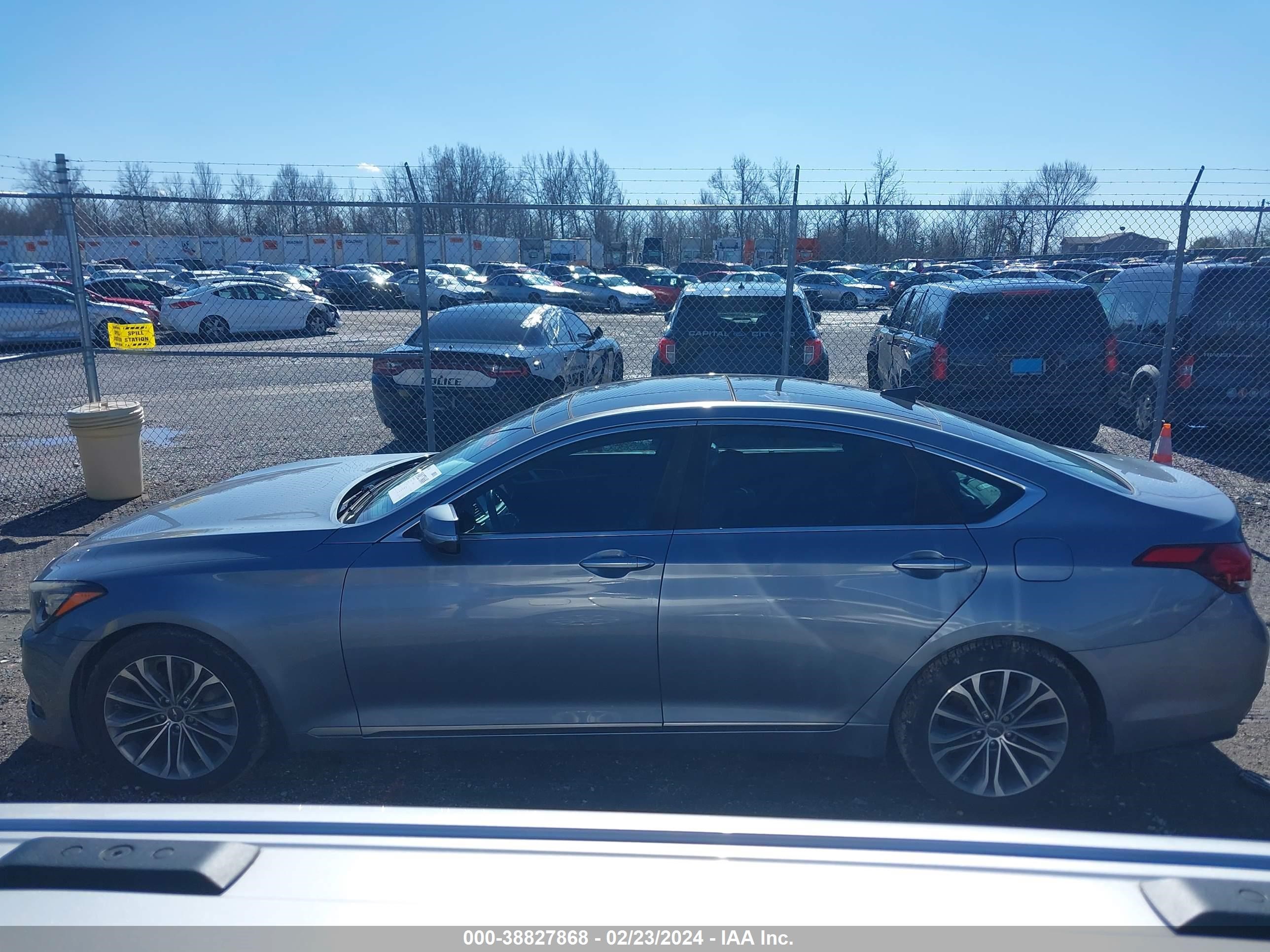 Photo 13 VIN: KMHGN4JE7FU027954 - HYUNDAI GENESIS 