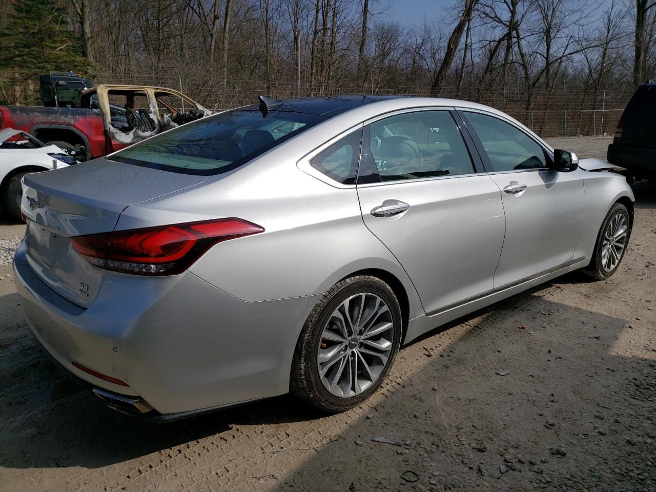 Photo 2 VIN: KMHGN4JE7HU176108 - GENESIS G80 