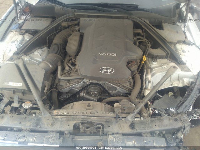 Photo 9 VIN: KMHGN4JE8FU058064 - HYUNDAI GENESIS 