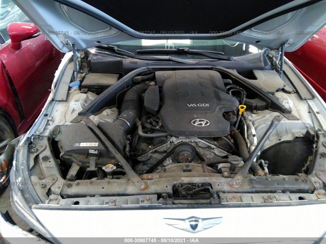 Photo 9 VIN: KMHGN4JE8FU081490 - HYUNDAI GENESIS 