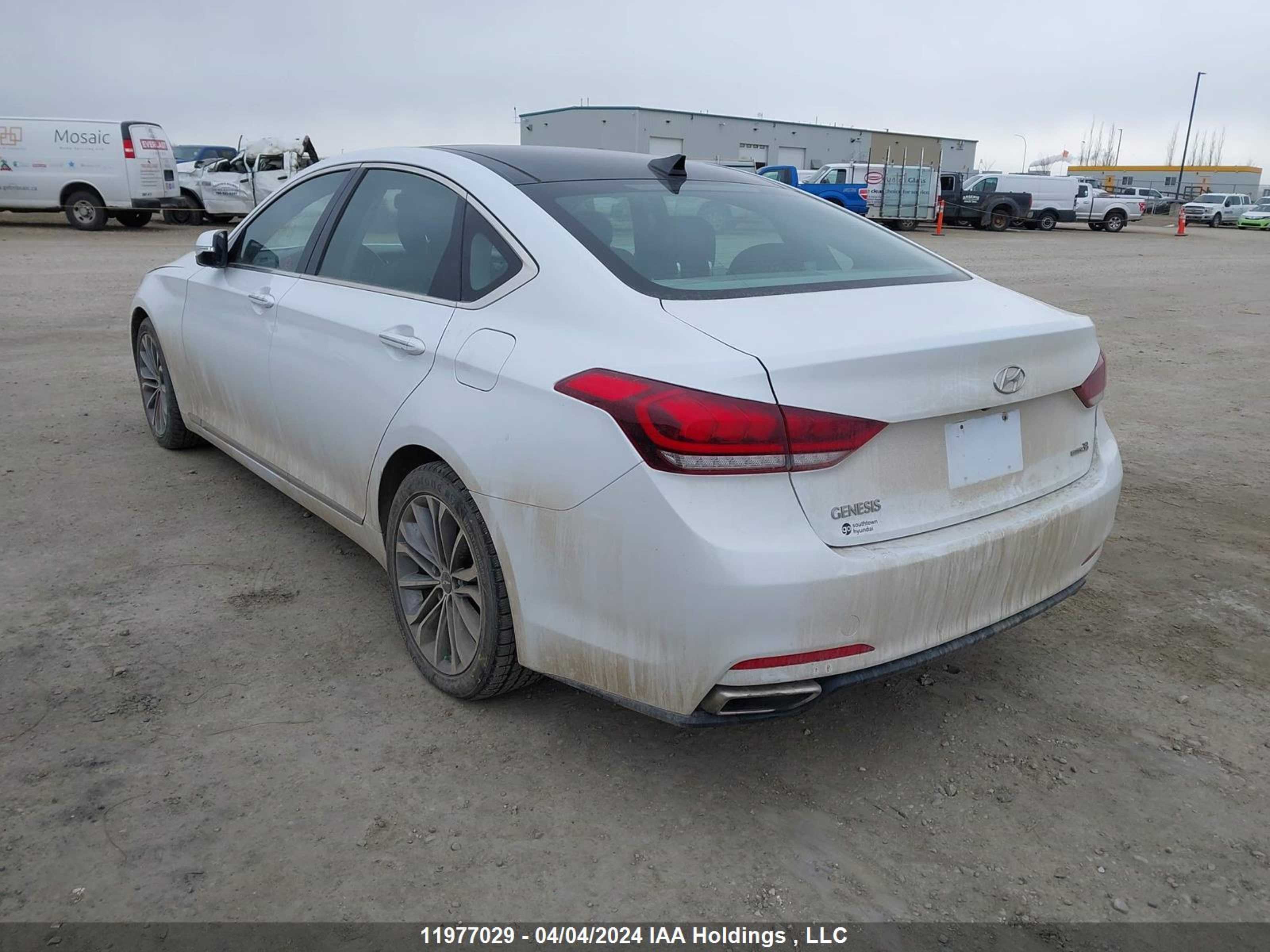 Photo 2 VIN: KMHGN4JE8GU150969 - HYUNDAI GENESIS 