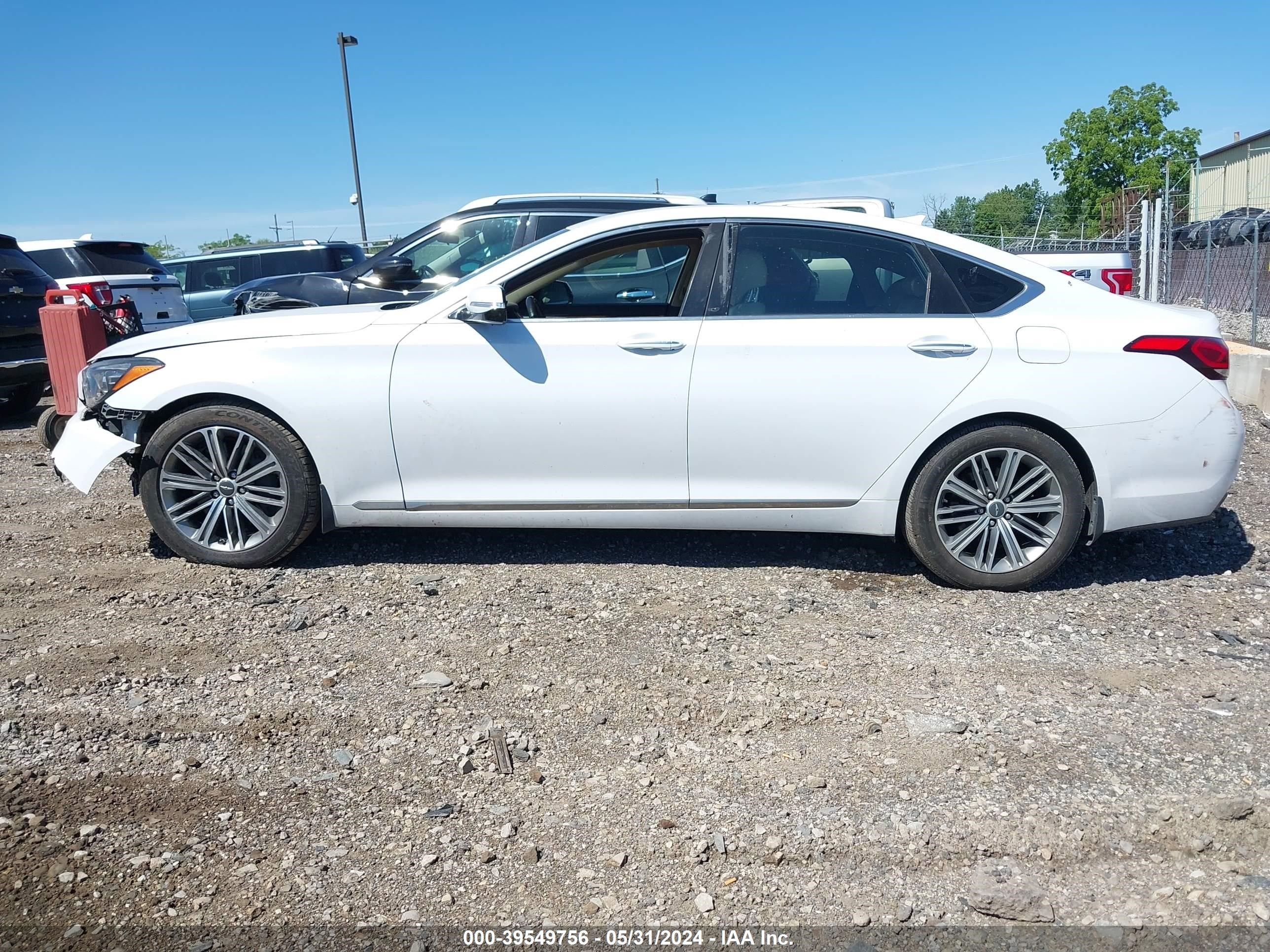 Photo 13 VIN: KMHGN4JEXJU225615 - GENESIS G80 