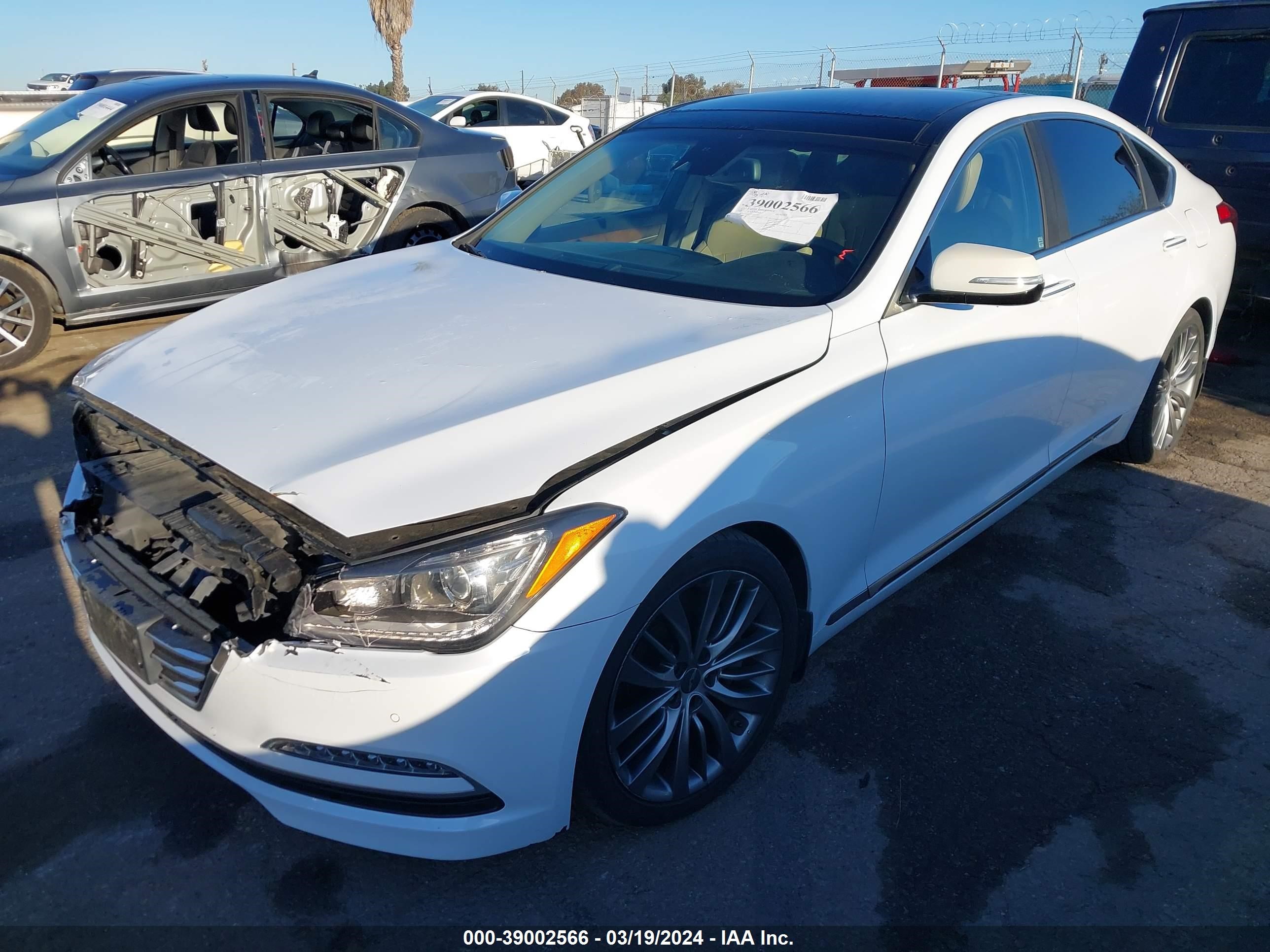 Photo 1 VIN: KMHGN4JF1FU051725 - HYUNDAI GENESIS 