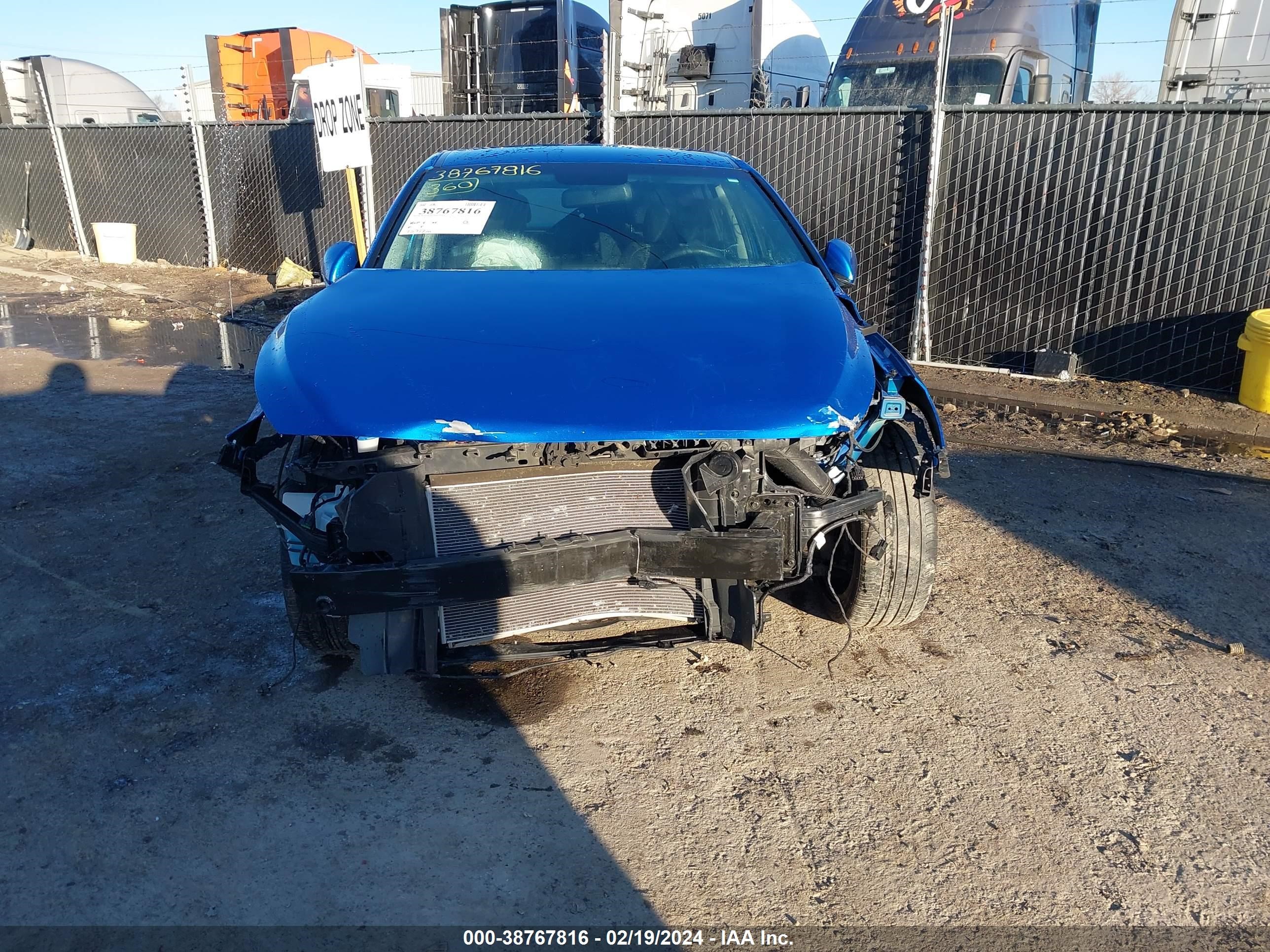 Photo 11 VIN: KMHH350E0JU010679 - HYUNDAI ELANTRA 