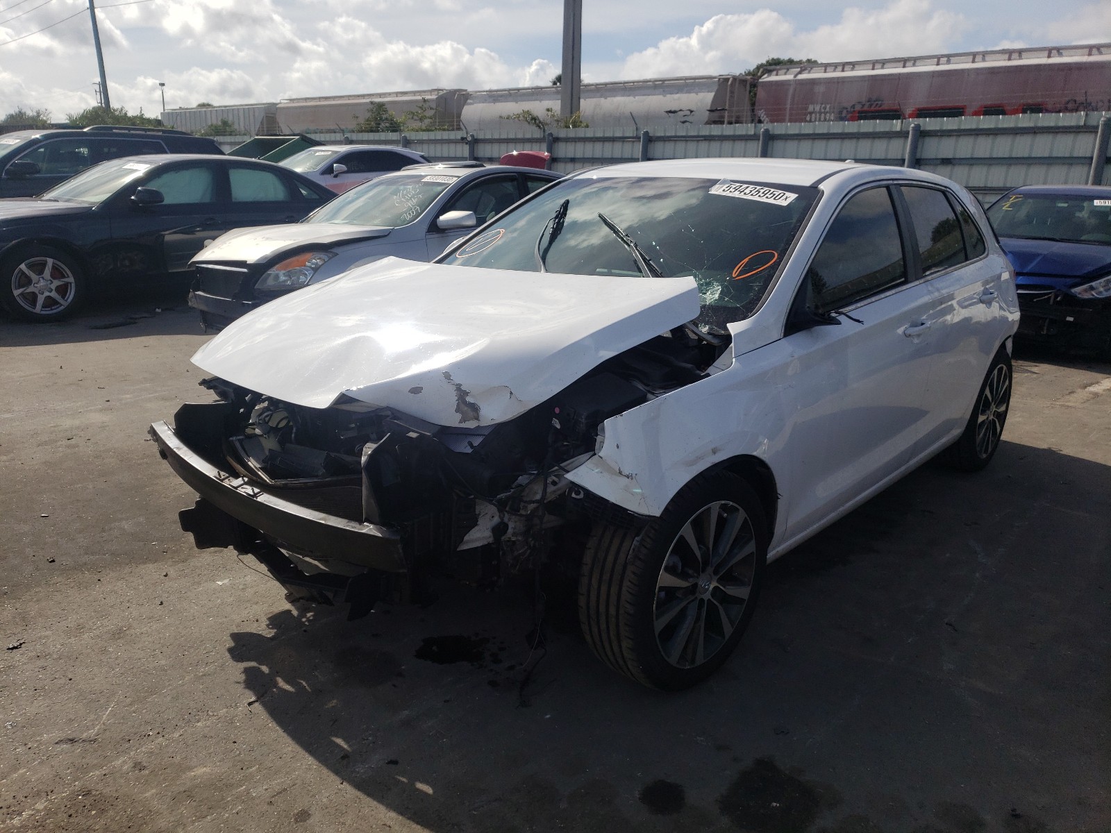 Photo 1 VIN: KMHH35LE0JU017403 - HYUNDAI ELANTRA GT 