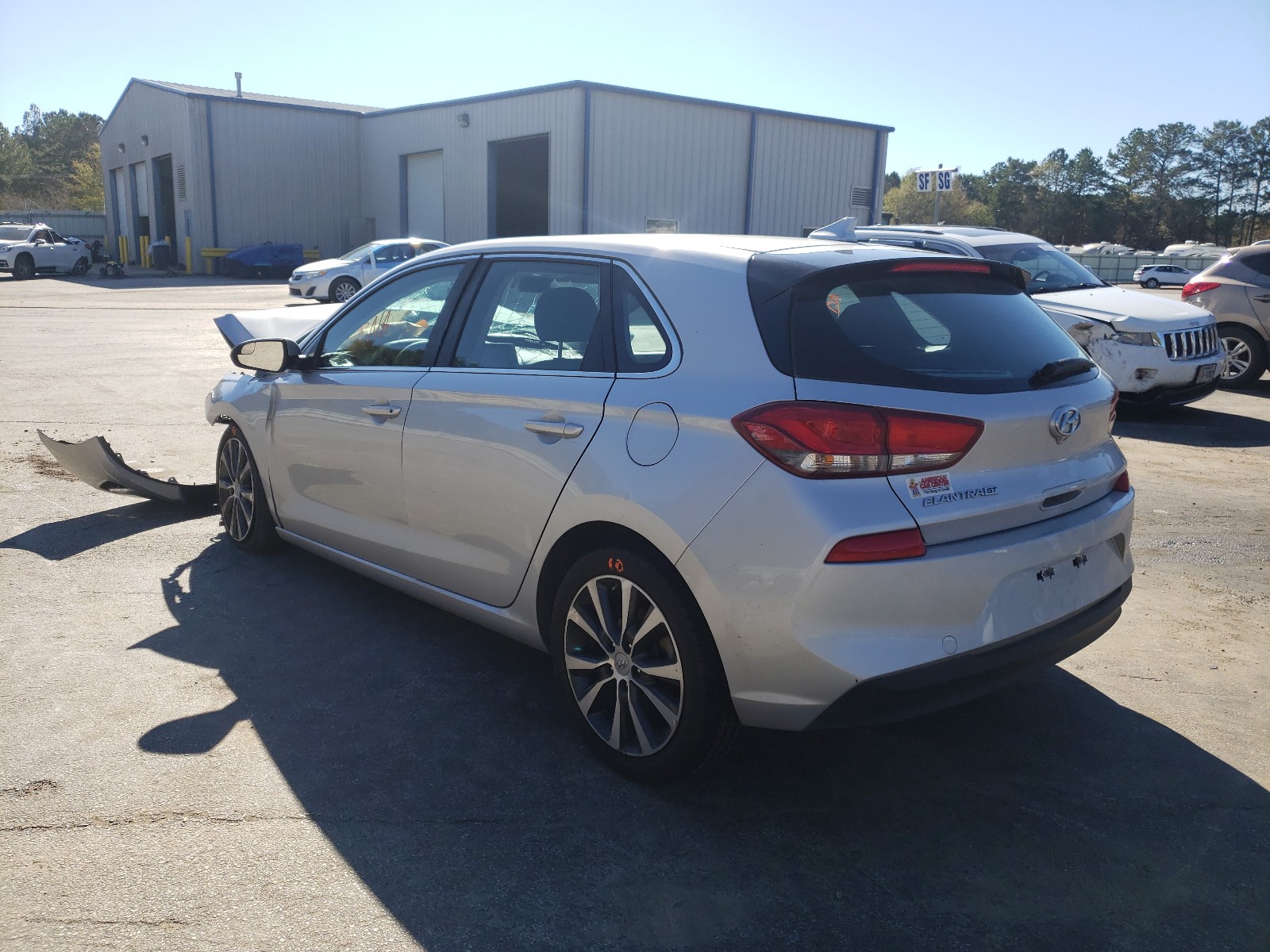 Photo 2 VIN: KMHH35LE0JU027865 - HYUNDAI ELANTRA GT 