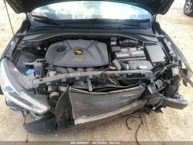 Photo 9 VIN: KMHH35LE2JU038088 - HYUNDAI ELANTRA GT 