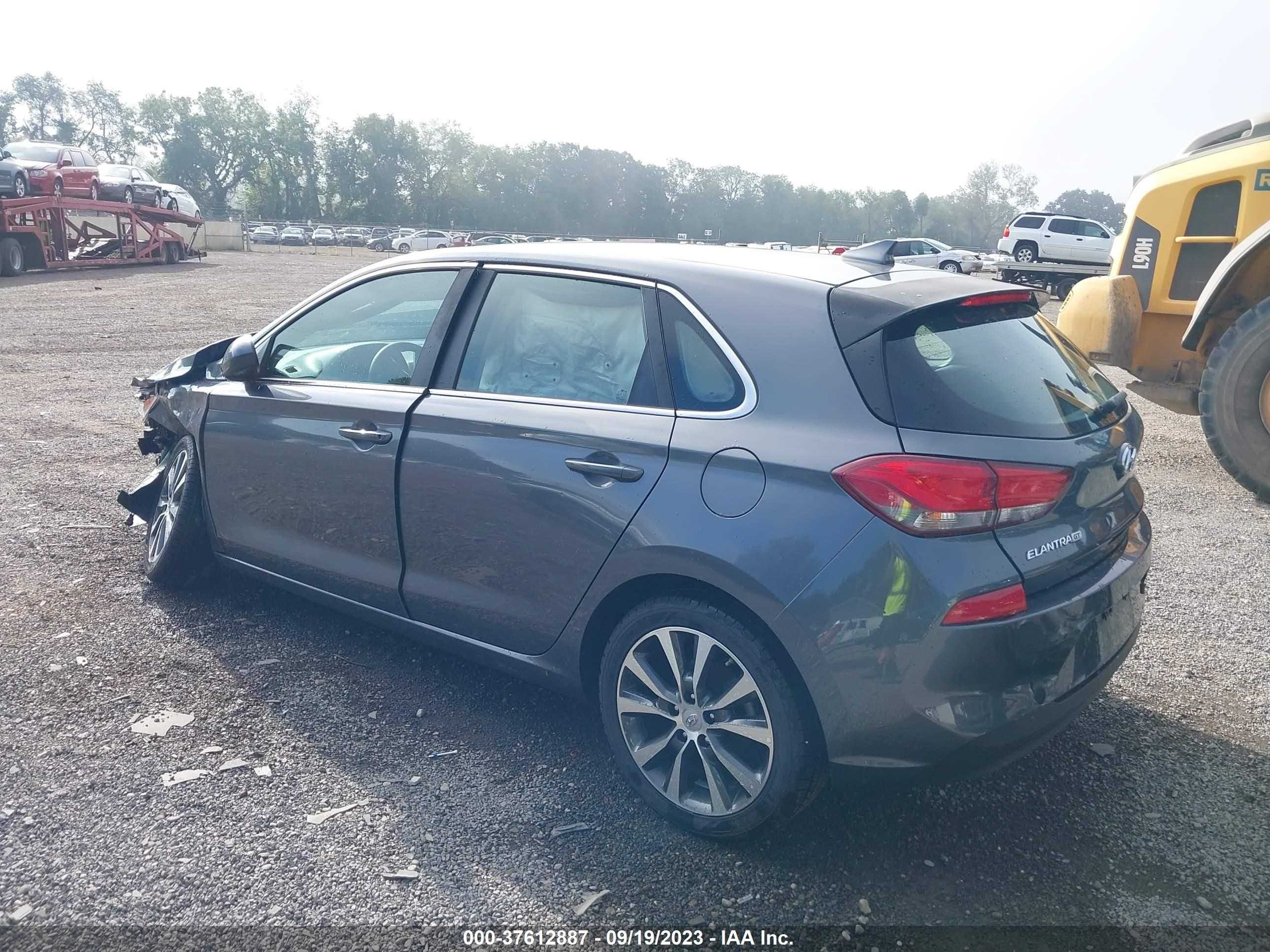 Photo 2 VIN: KMHH35LE2KU099104 - HYUNDAI ELANTRA 