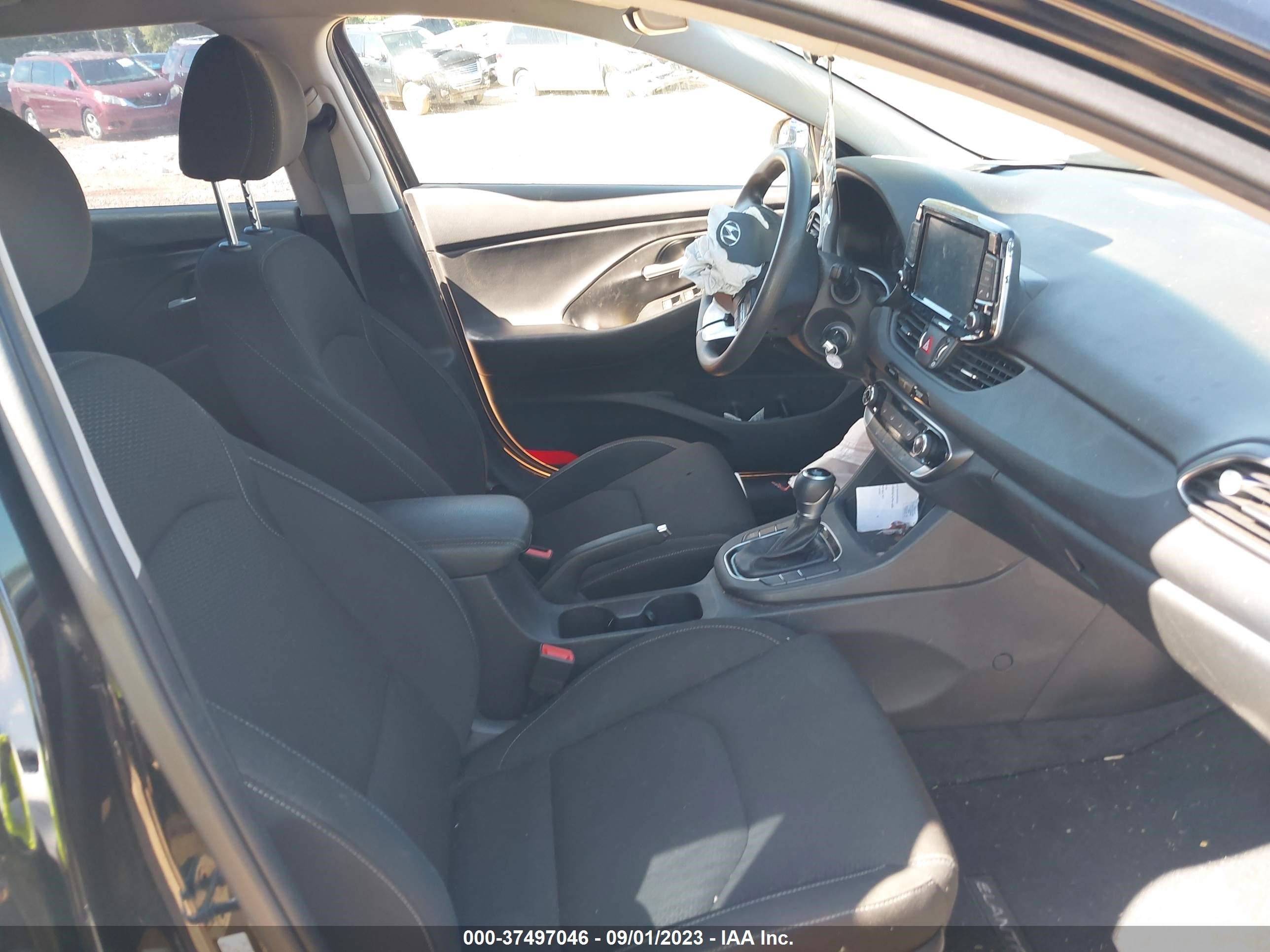 Photo 4 VIN: KMHH35LE3LU143595 - HYUNDAI ELANTRA 