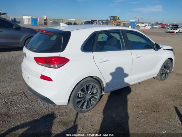 Photo 3 VIN: KMHH35LE4JU012706 - HYUNDAI ELANTRA GT 