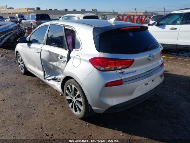 Photo 2 VIN: KMHH35LE6JU070767 - HYUNDAI ELANTRA GT 