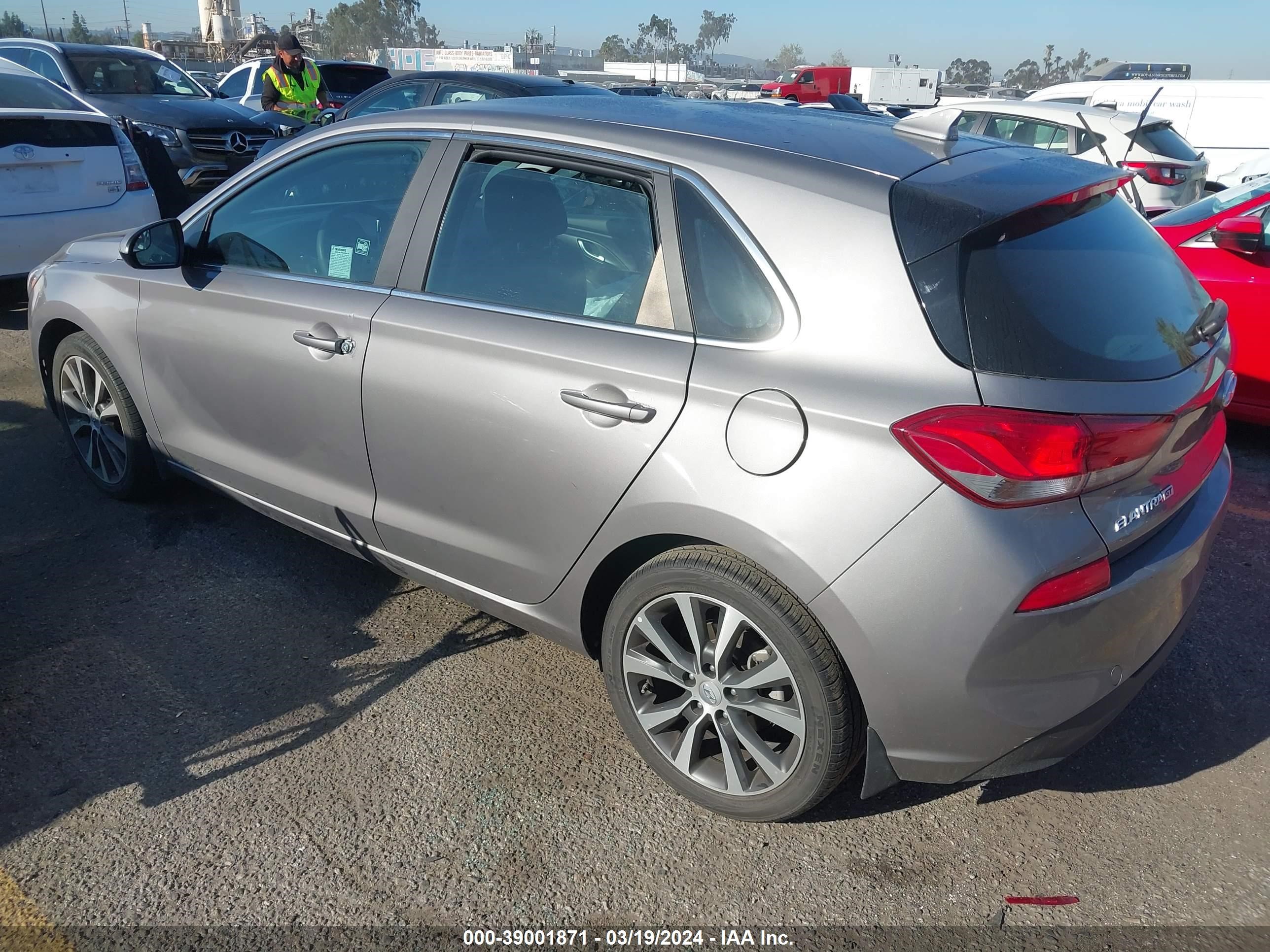 Photo 2 VIN: KMHH35LE6LU136804 - HYUNDAI ELANTRA 