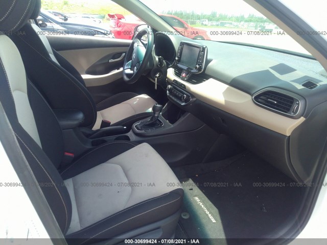 Photo 4 VIN: KMHH35LE9JU030571 - HYUNDAI ELANTRA GT 