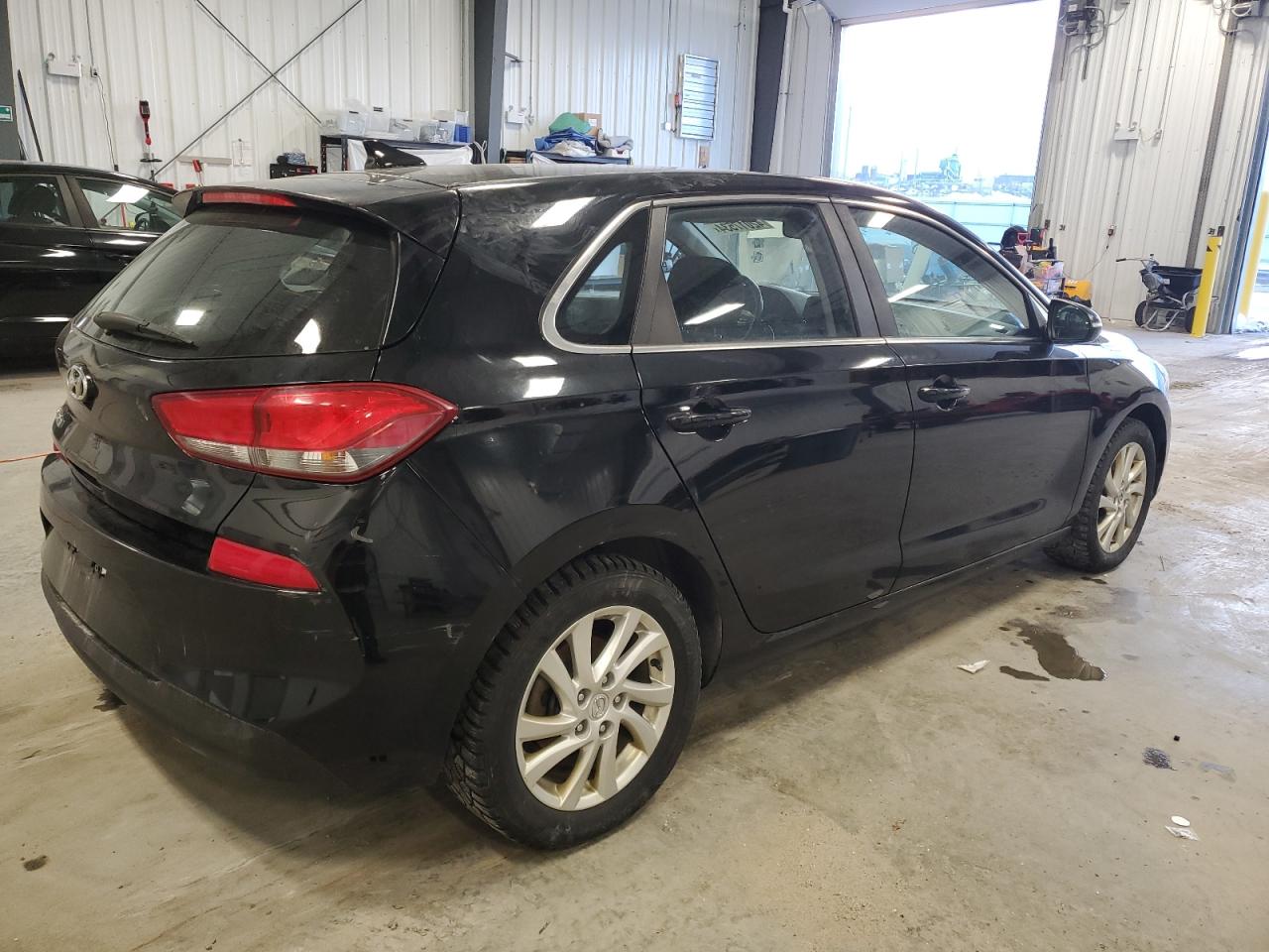 Photo 2 VIN: KMHH35LE9KU111457 - HYUNDAI ELANTRA 