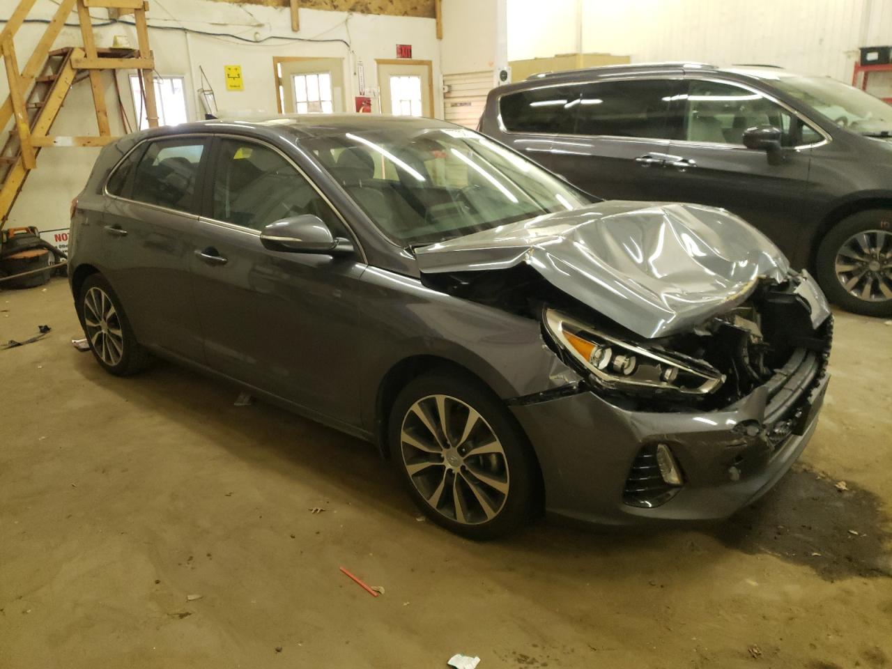 Photo 3 VIN: KMHH35LEXJU039604 - HYUNDAI ELANTRA 