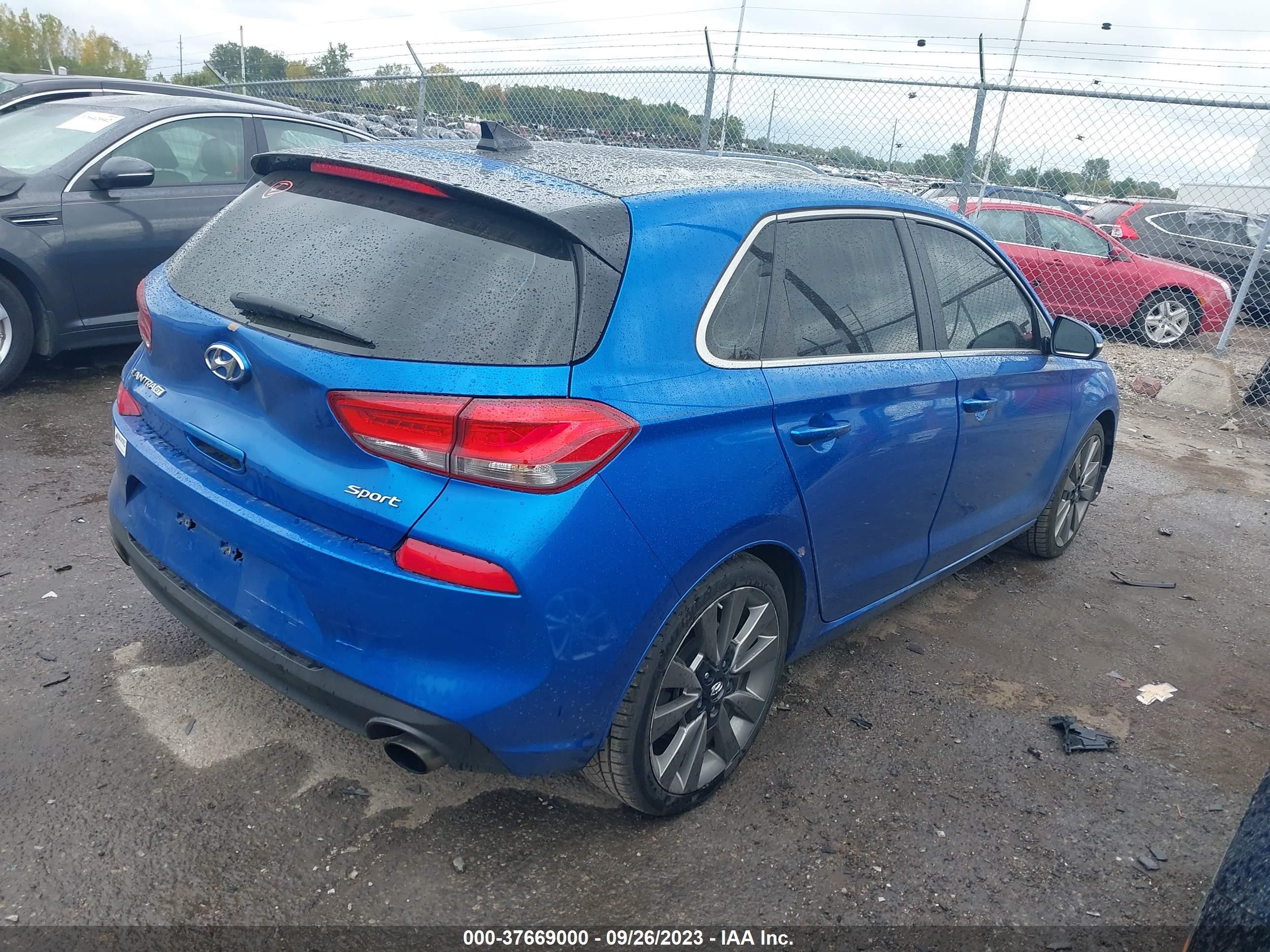 Photo 3 VIN: KMHH55LC0JU032556 - HYUNDAI ELANTRA 