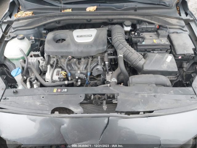 Photo 9 VIN: KMHH55LC1KU118850 - HYUNDAI ELANTRA GT 