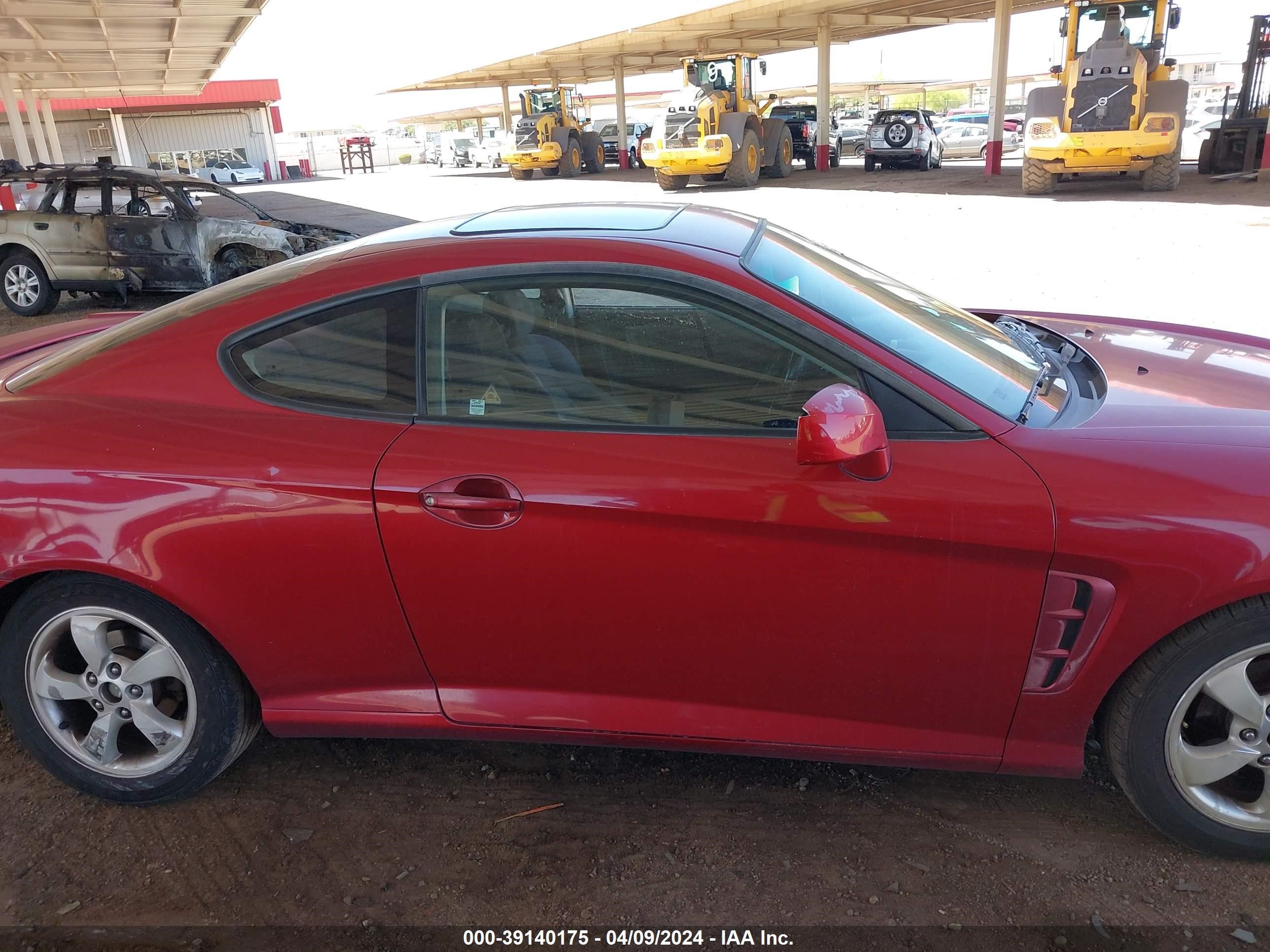 Photo 12 VIN: KMHHM65D15U162110 - HYUNDAI TIBURON 