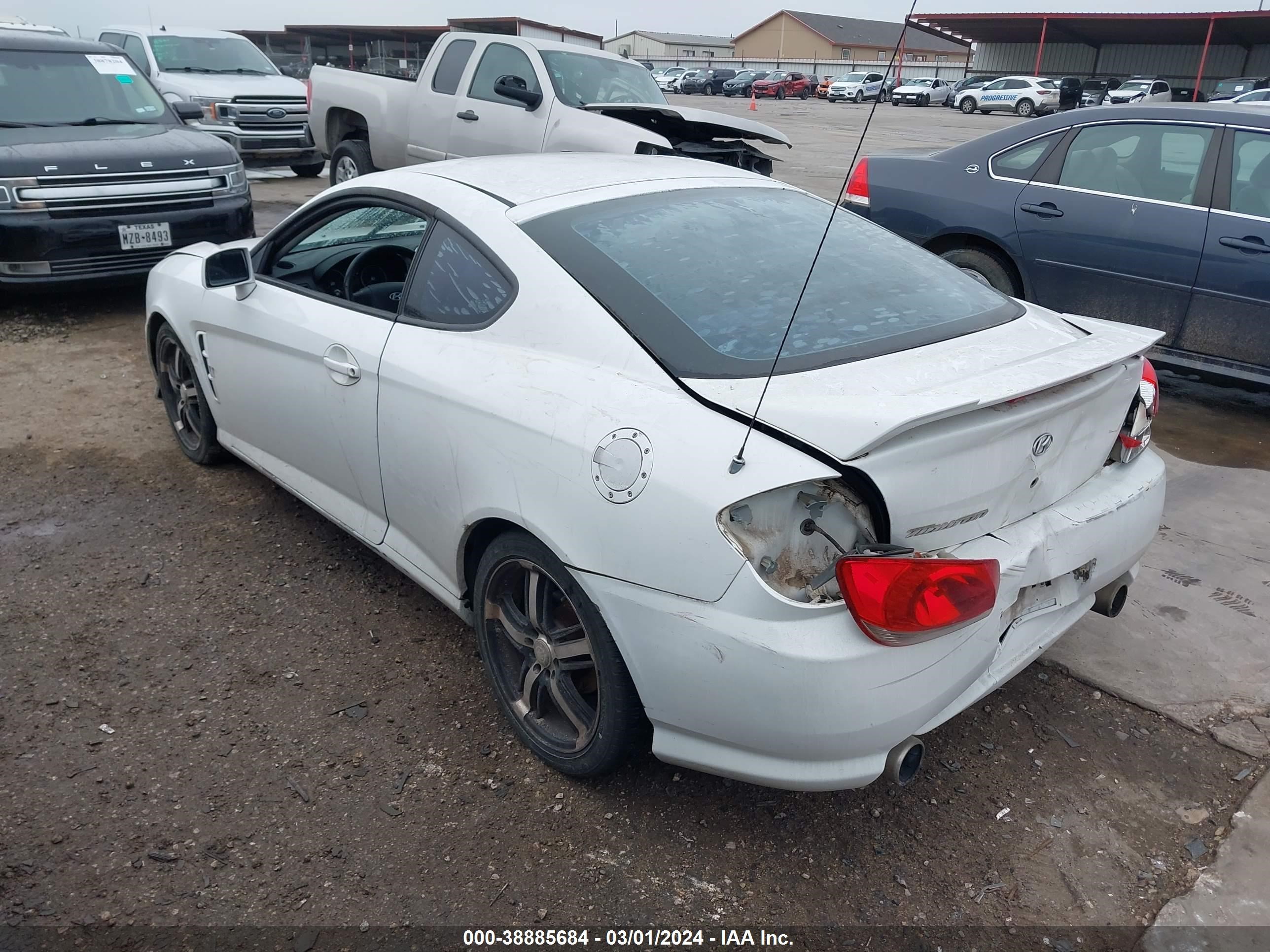 Photo 2 VIN: KMHHM65D26U230870 - HYUNDAI TIBURON 