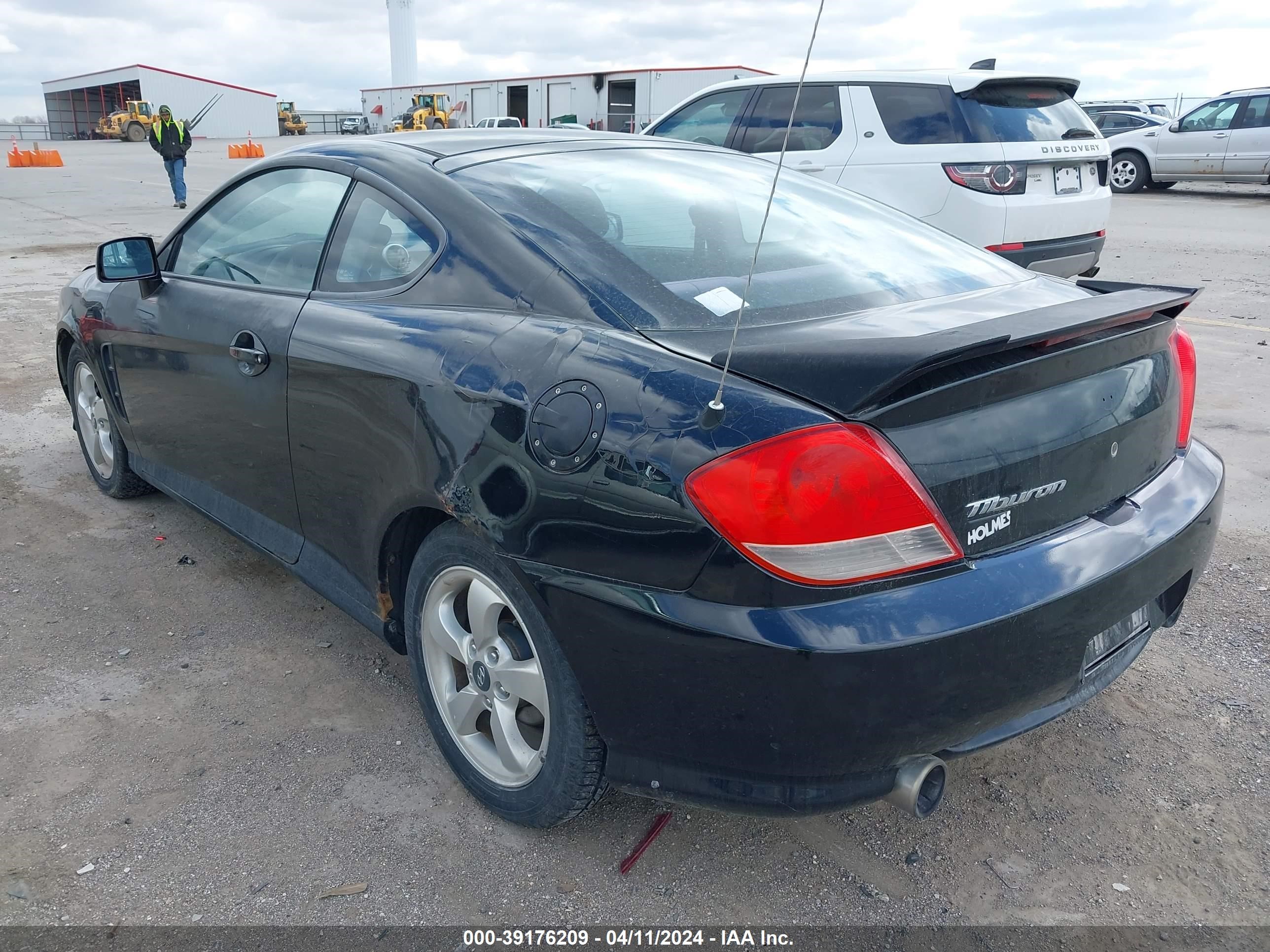 Photo 2 VIN: KMHHM65D45U184960 - HYUNDAI TIBURON 