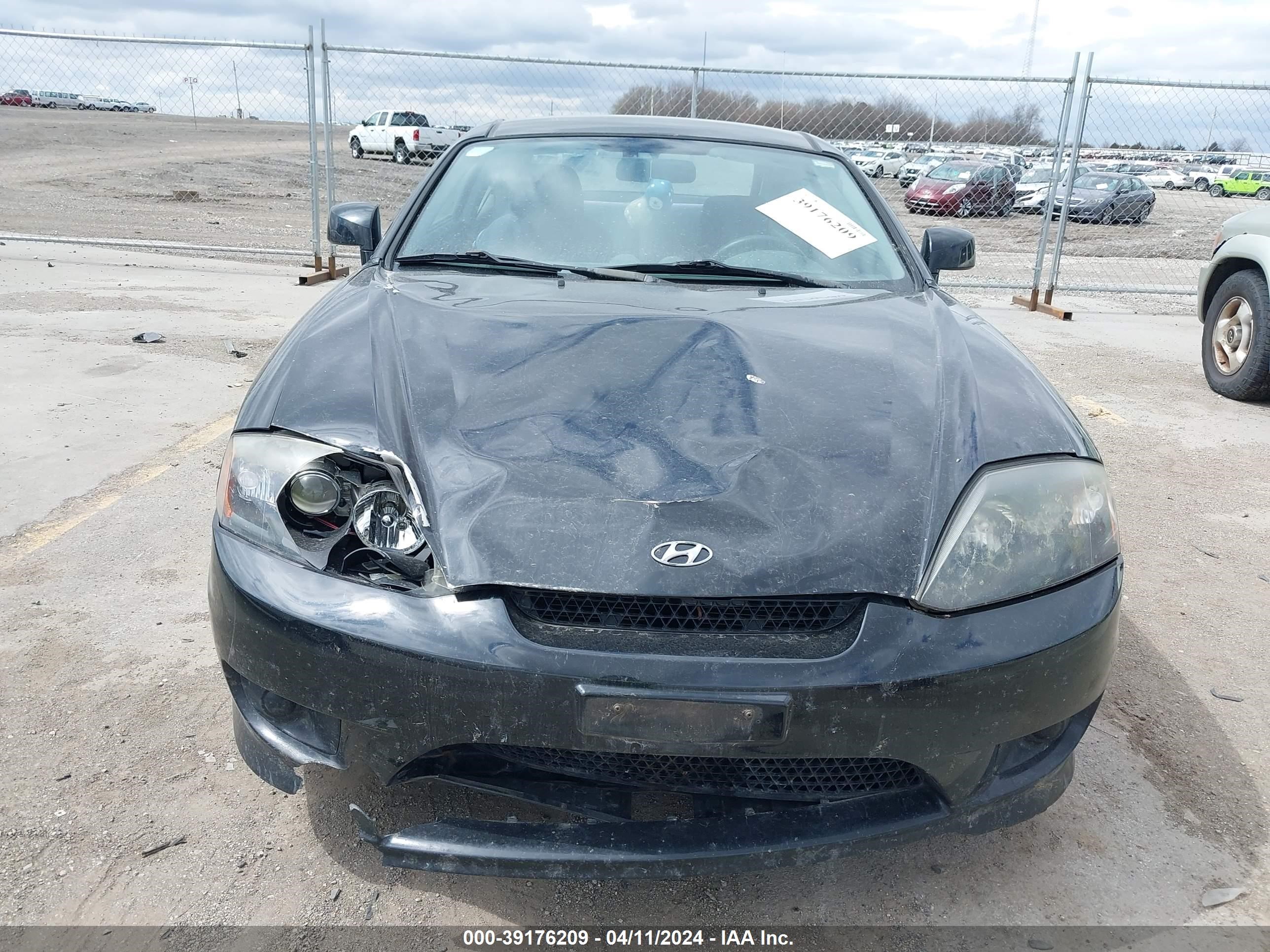 Photo 5 VIN: KMHHM65D45U184960 - HYUNDAI TIBURON 