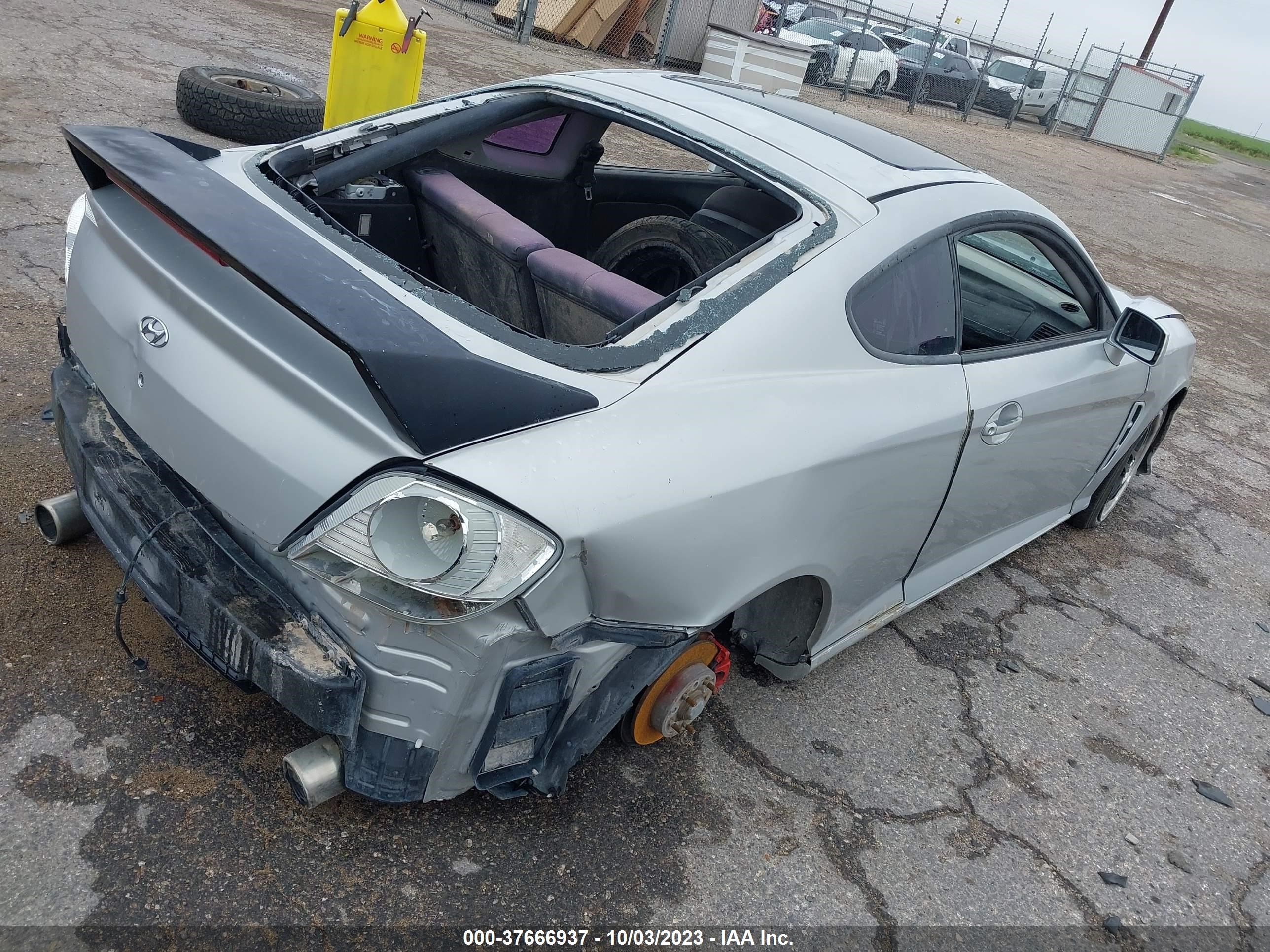 Photo 3 VIN: KMHHM65D56U226120 - HYUNDAI TIBURON 