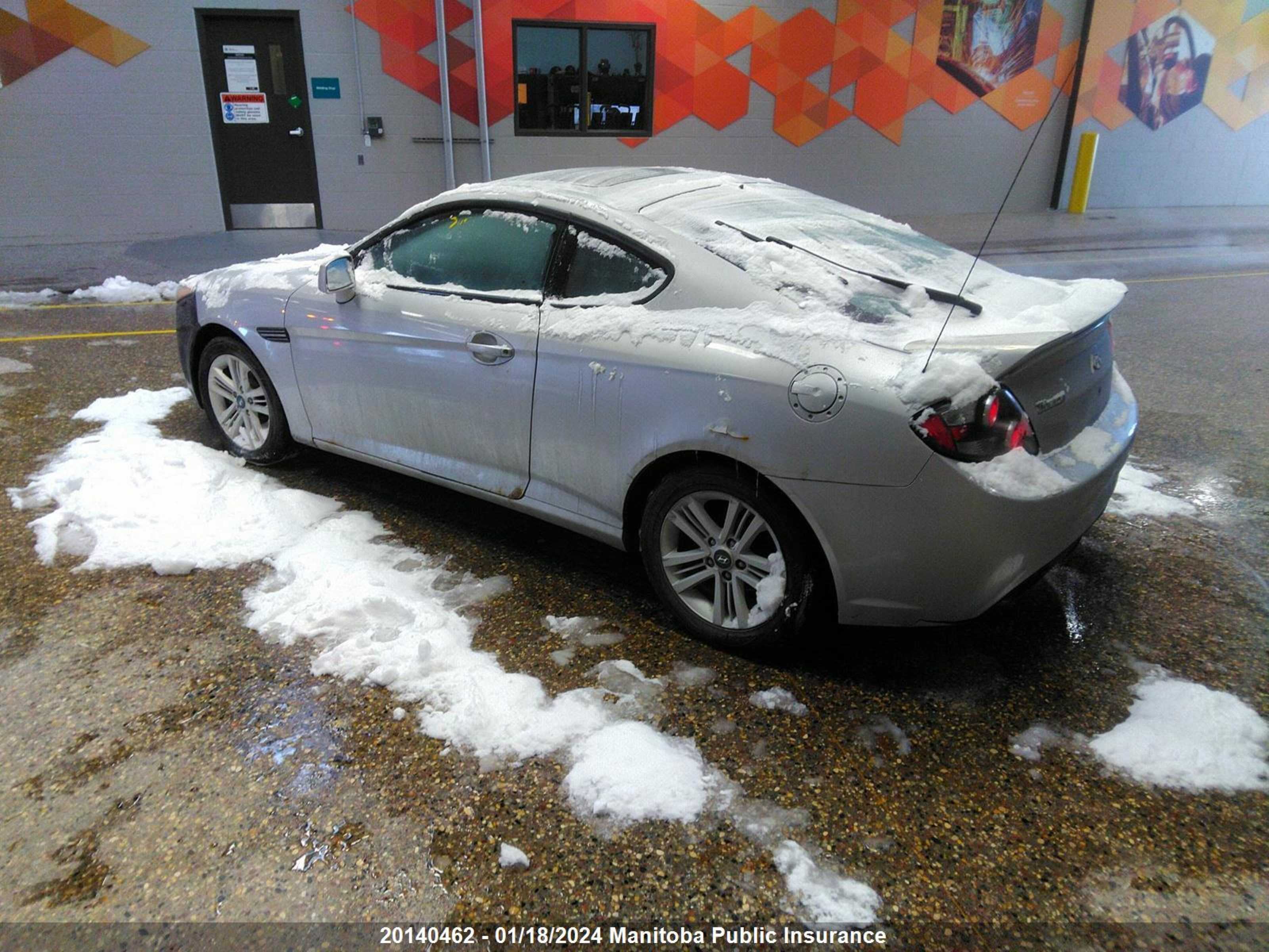 Photo 2 VIN: KMHHM65D98U296707 - HYUNDAI TIBURON 