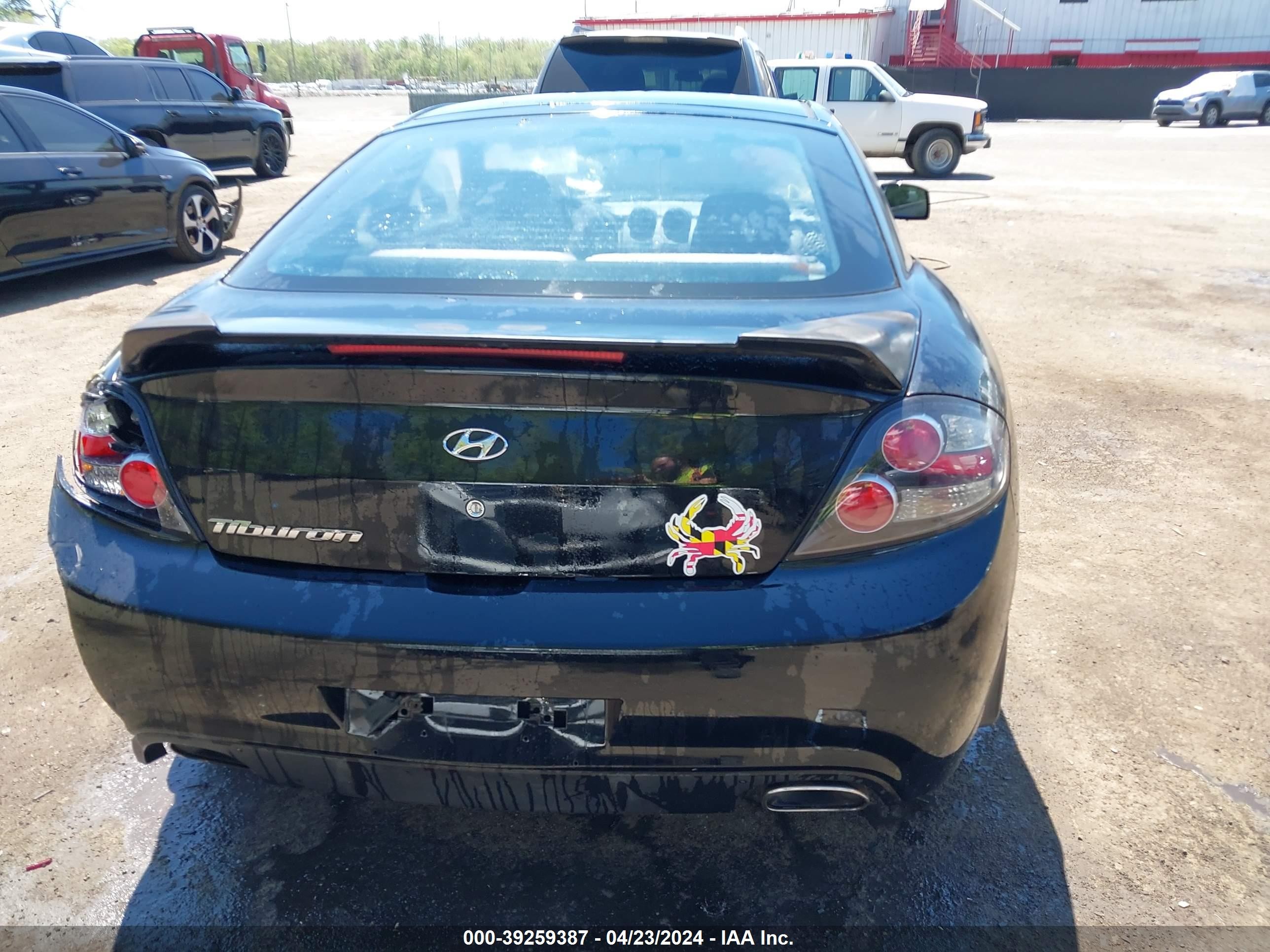 Photo 15 VIN: KMHHM66D18U292035 - HYUNDAI TIBURON 