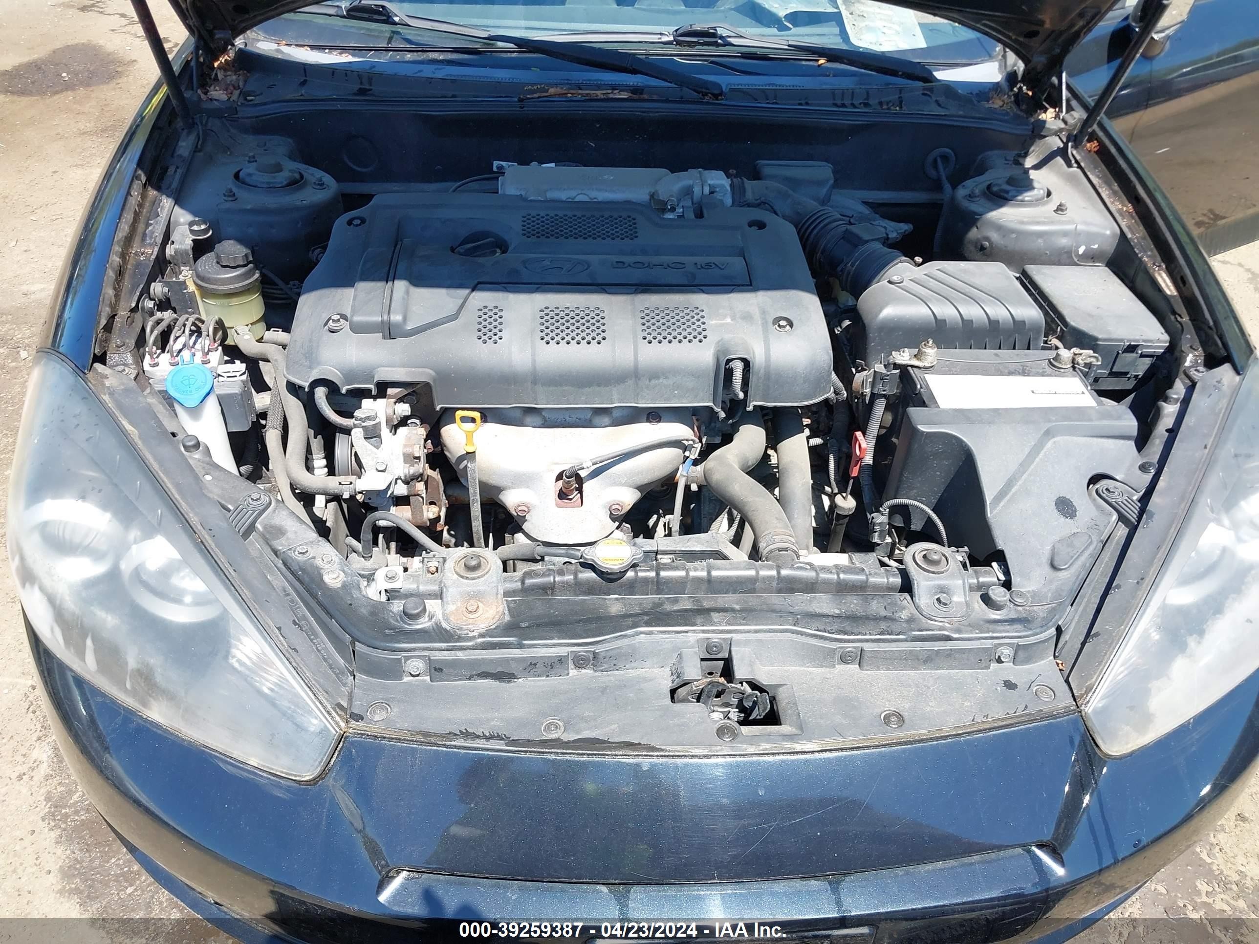 Photo 9 VIN: KMHHM66D18U292035 - HYUNDAI TIBURON 