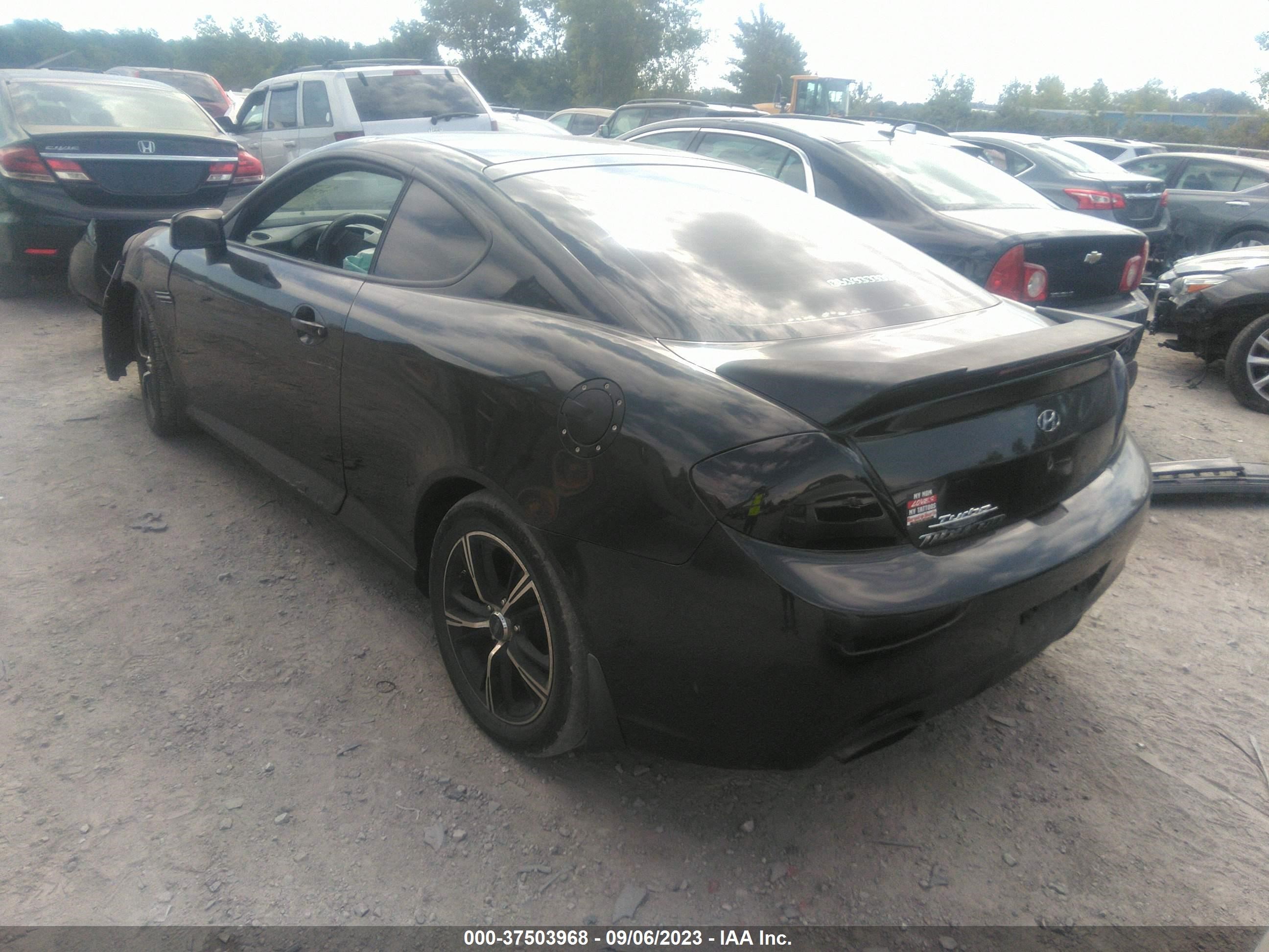 Photo 2 VIN: KMHHM66D28U264146 - HYUNDAI TIBURON 