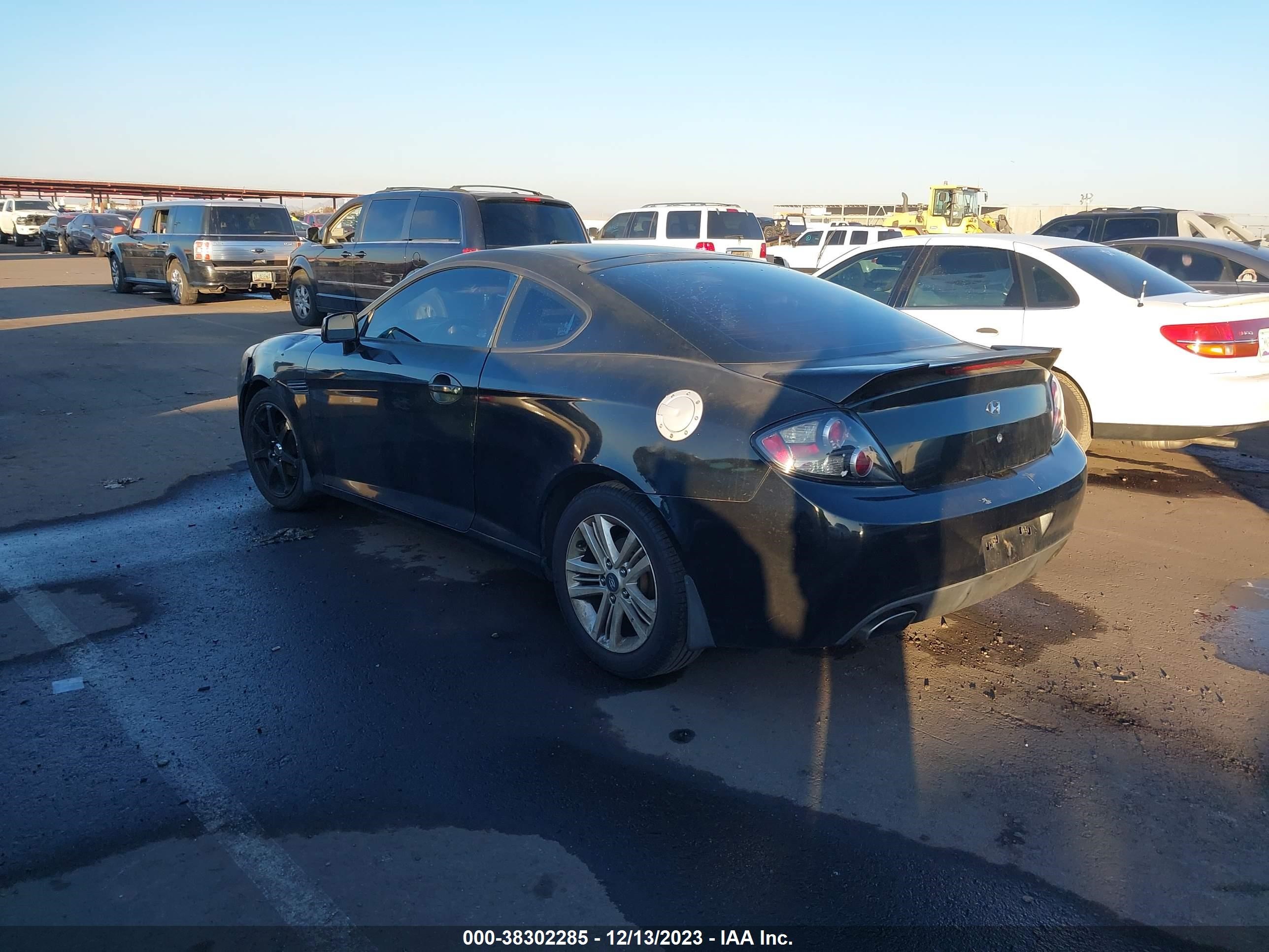 Photo 2 VIN: KMHHM66D48U266187 - HYUNDAI TIBURON 