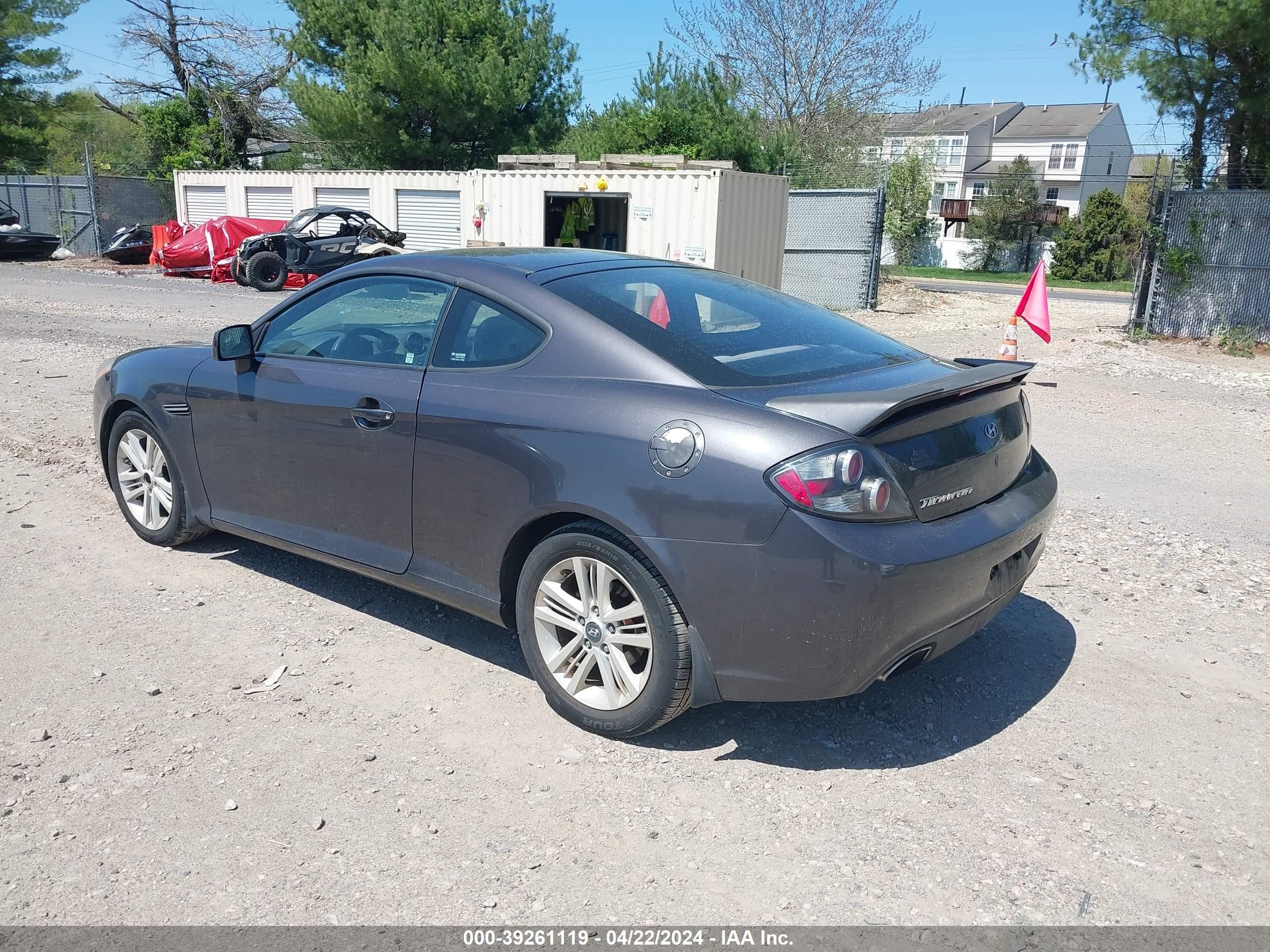 Photo 2 VIN: KMHHM66D58U276808 - HYUNDAI TIBURON 