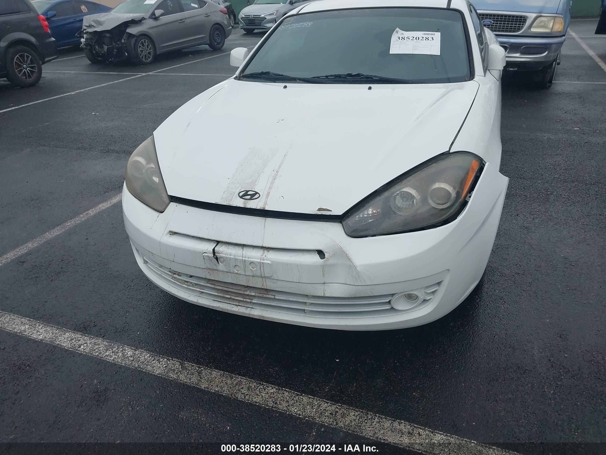 Photo 5 VIN: KMHHM66D97U255829 - HYUNDAI TIBURON 