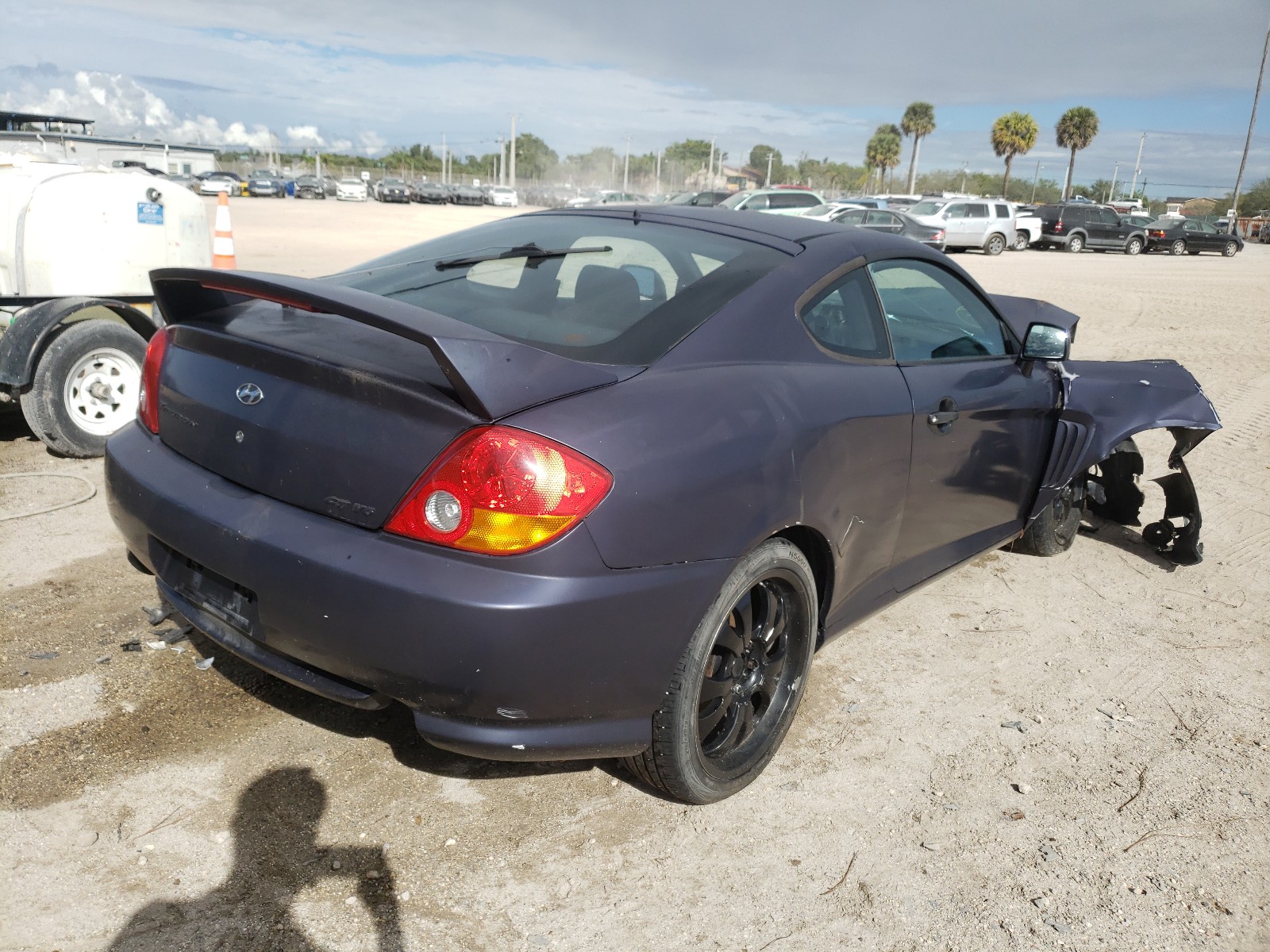 Photo 3 VIN: KMHHN65F14U144977 - HYUNDAI TIBURON GT 