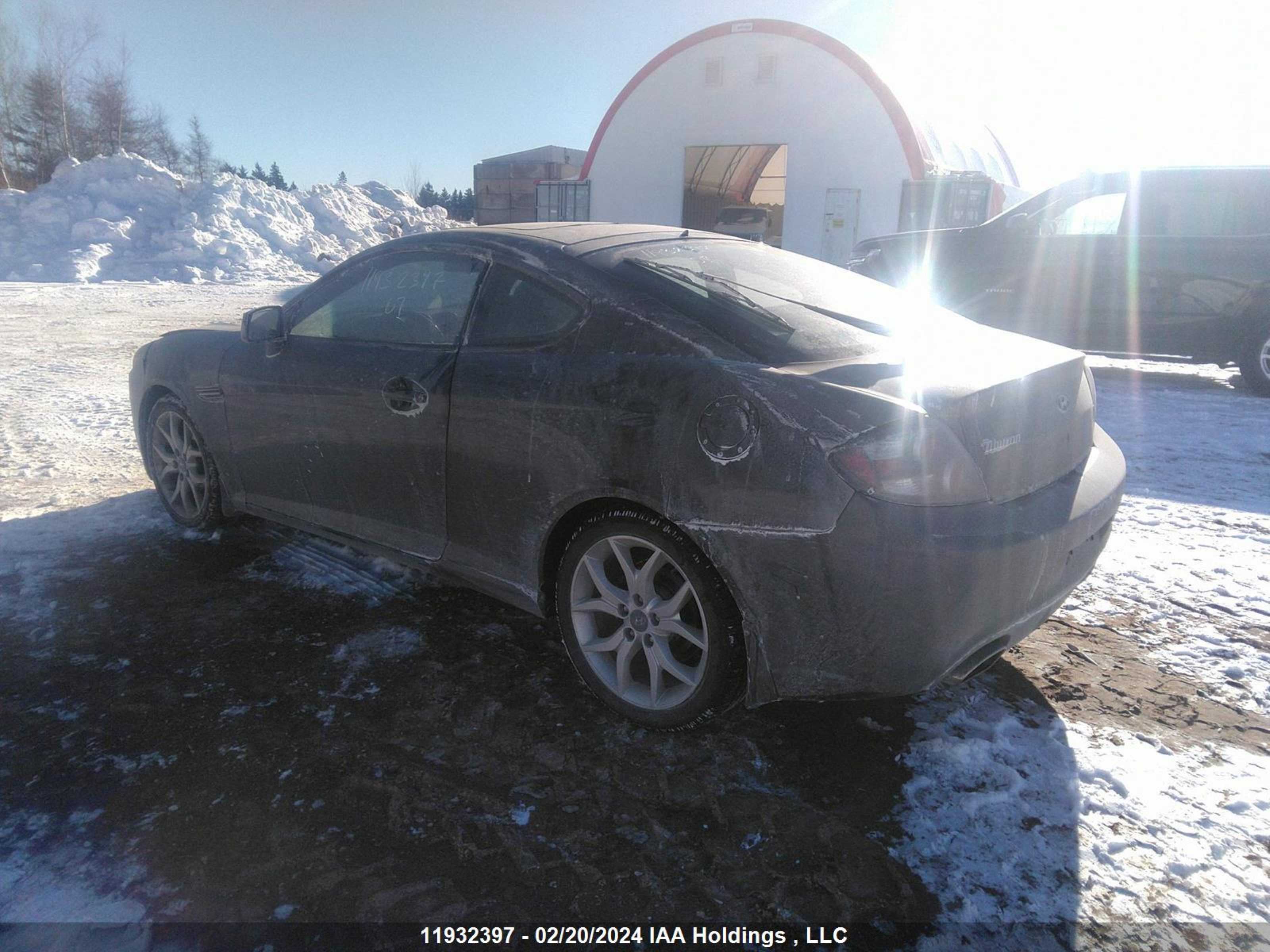 Photo 2 VIN: KMHHN65F17U262421 - HYUNDAI TIBURON 