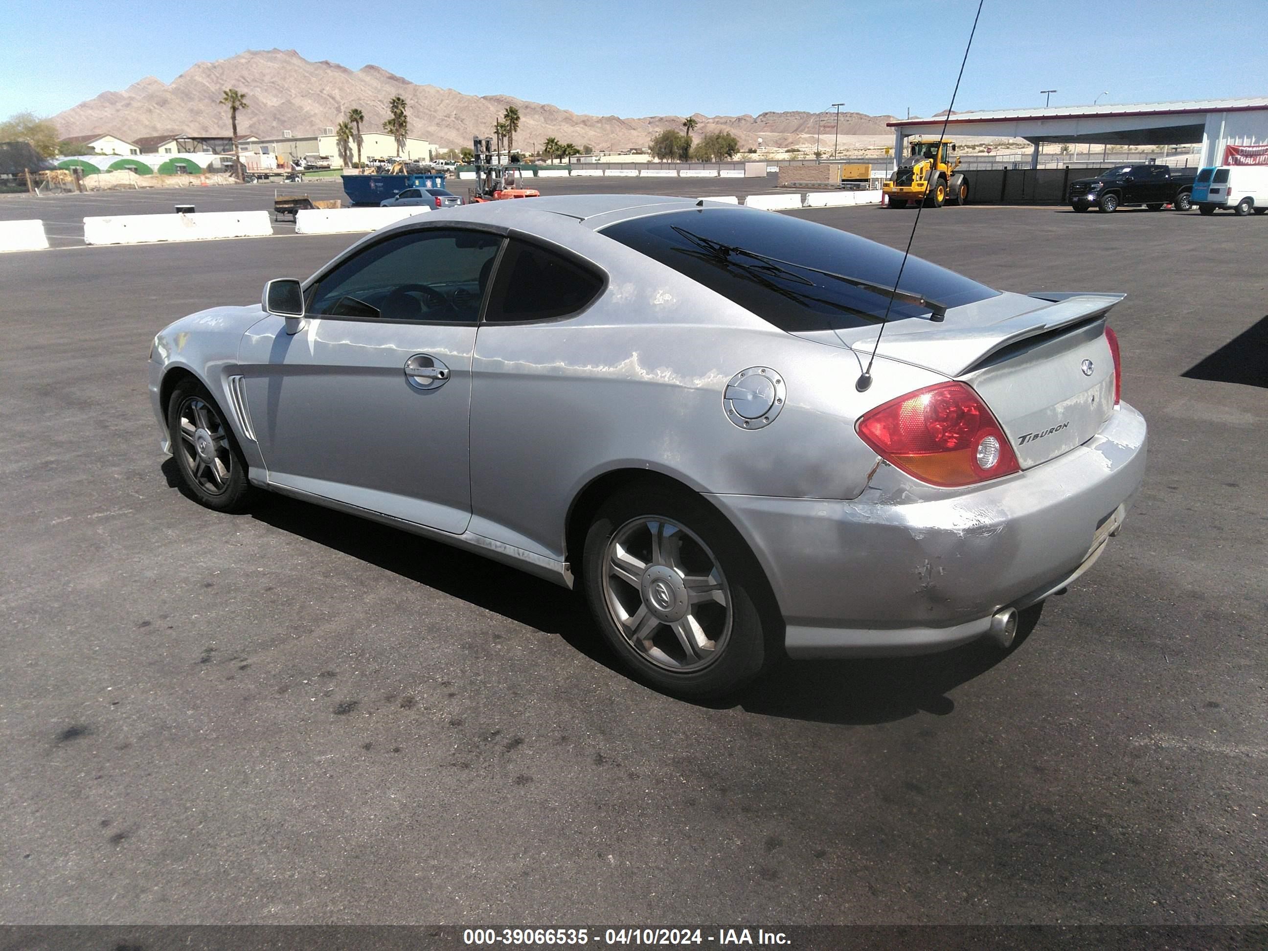 Photo 2 VIN: KMHHN65F33U096056 - HYUNDAI TIBURON 