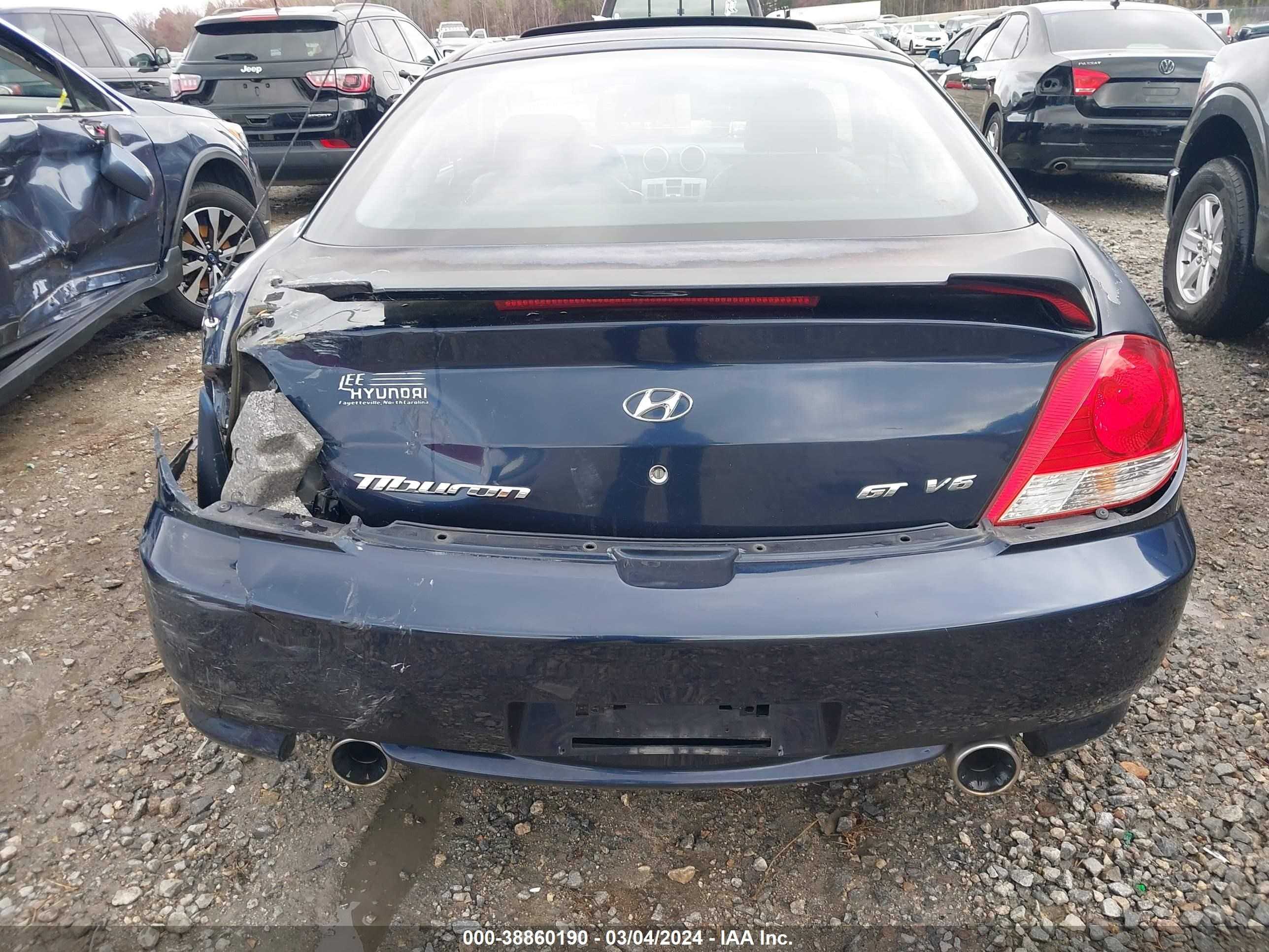 Photo 17 VIN: KMHHN65F35U169705 - HYUNDAI TIBURON 