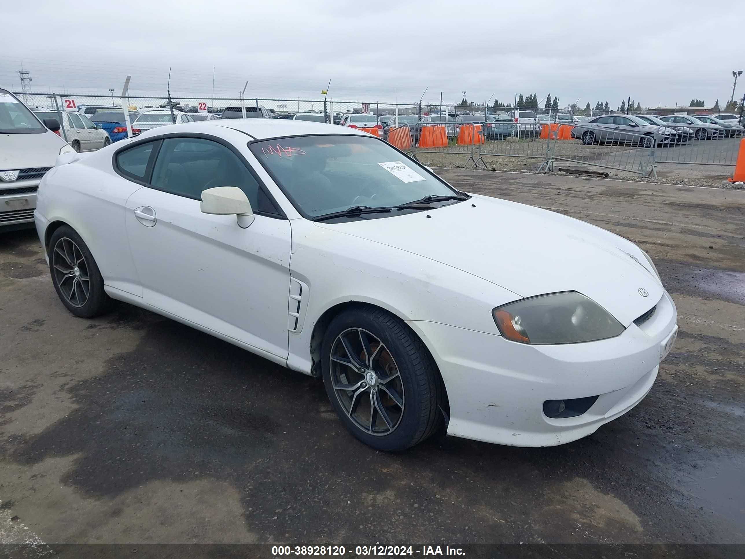 Photo 0 VIN: KMHHN65F95U172933 - HYUNDAI TIBURON 