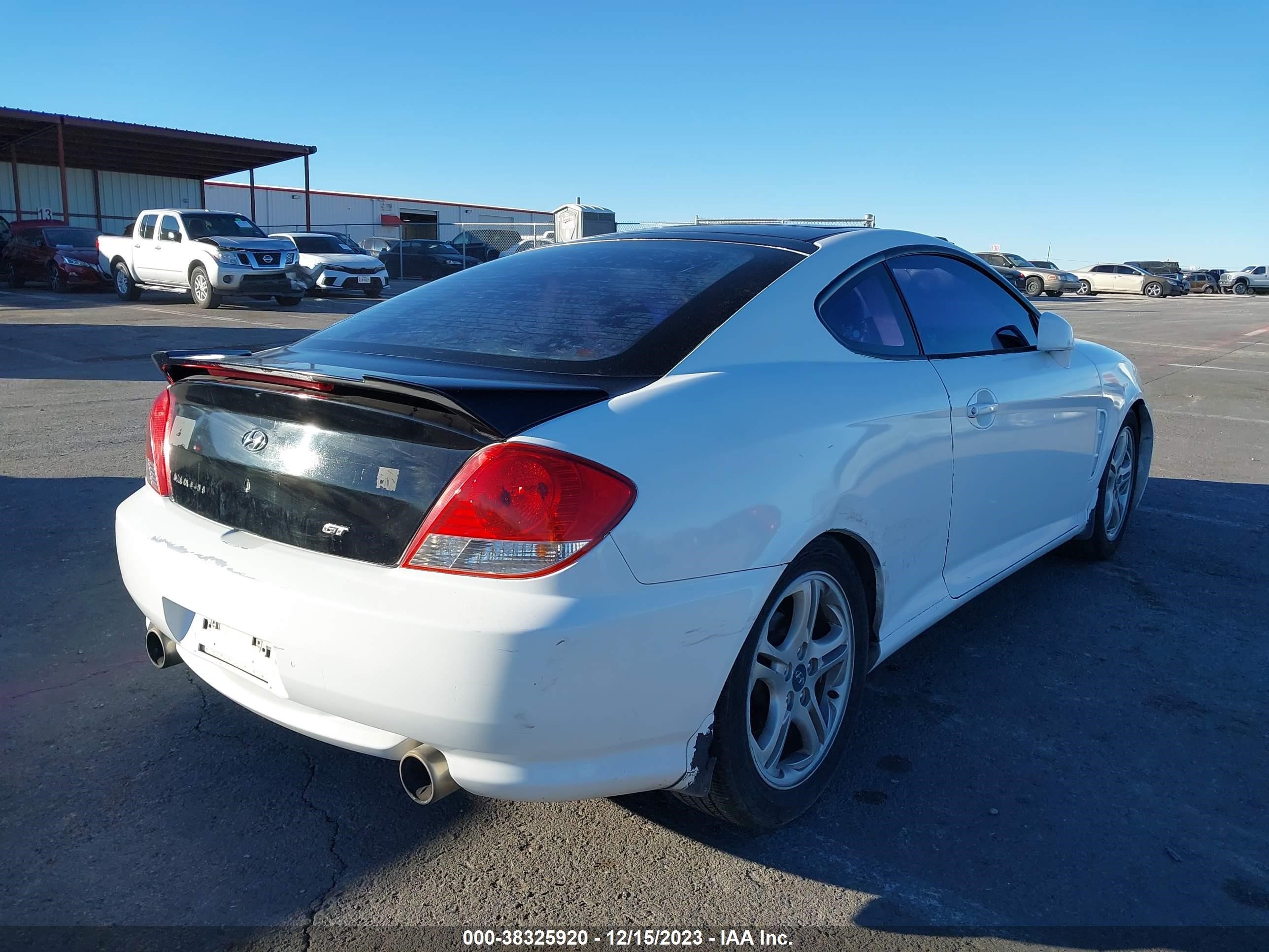 Photo 3 VIN: KMHHN65FX5U160077 - HYUNDAI TIBURON 