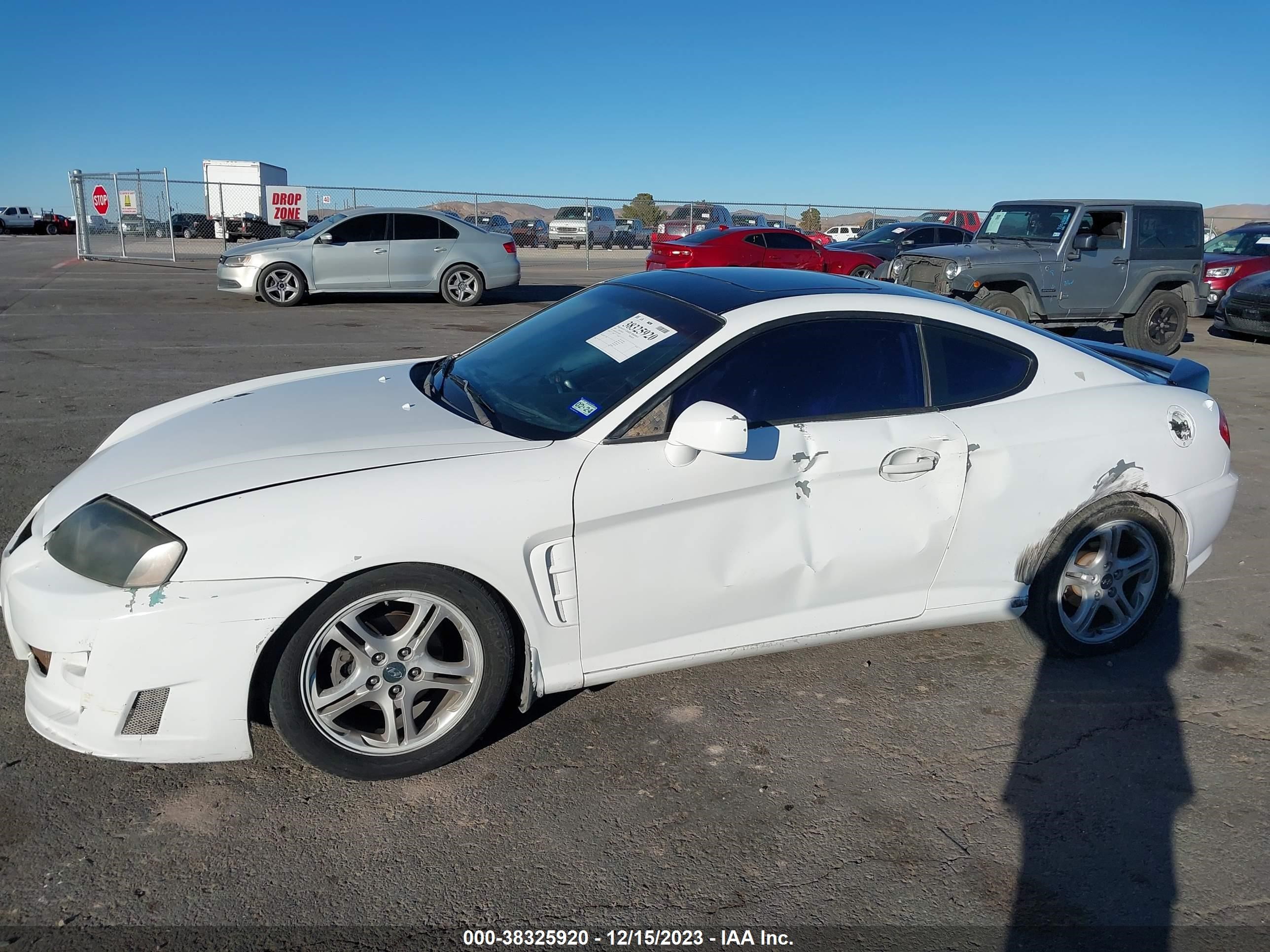 Photo 5 VIN: KMHHN65FX5U160077 - HYUNDAI TIBURON 