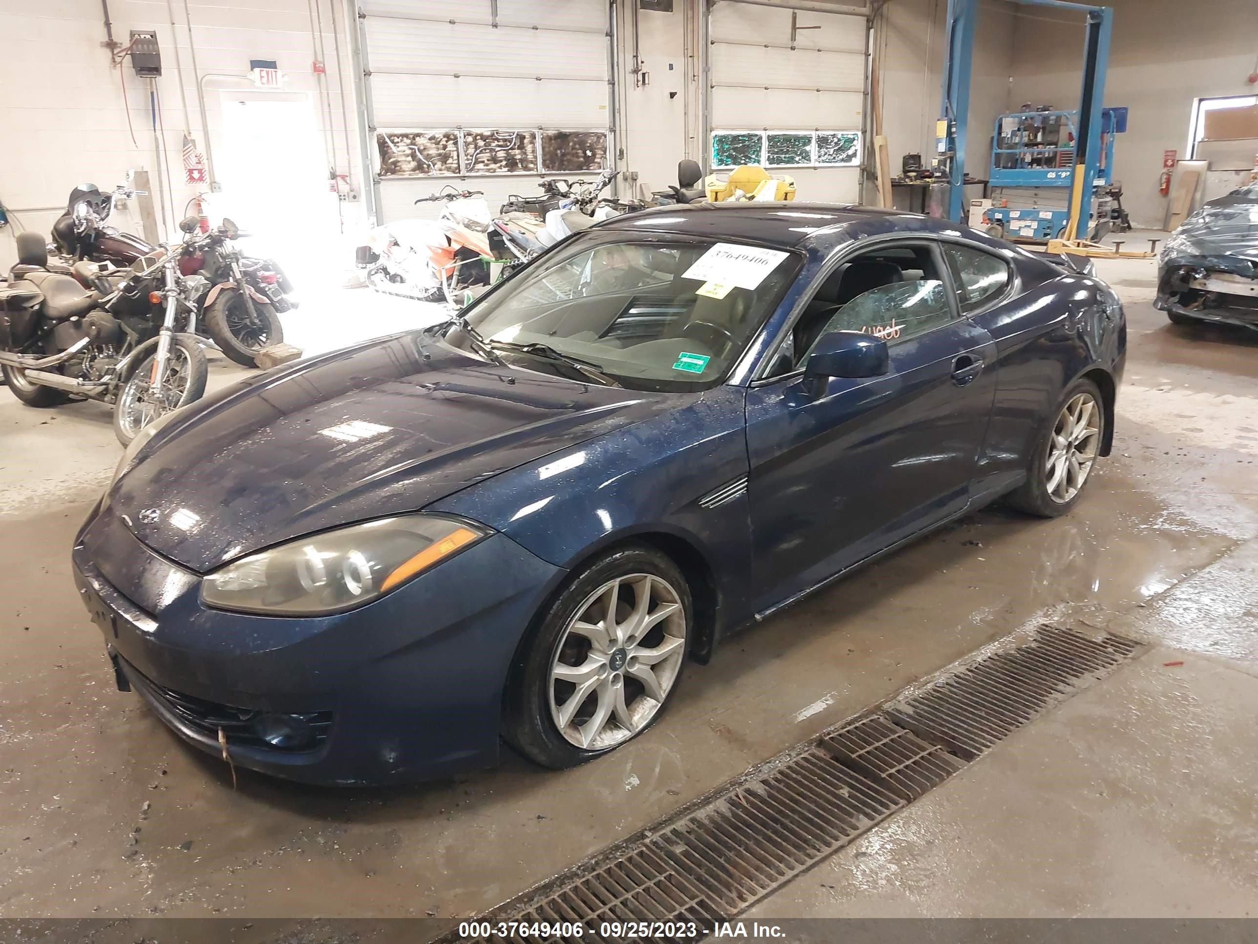 Photo 1 VIN: KMHHN66F28U281835 - HYUNDAI TIBURON 